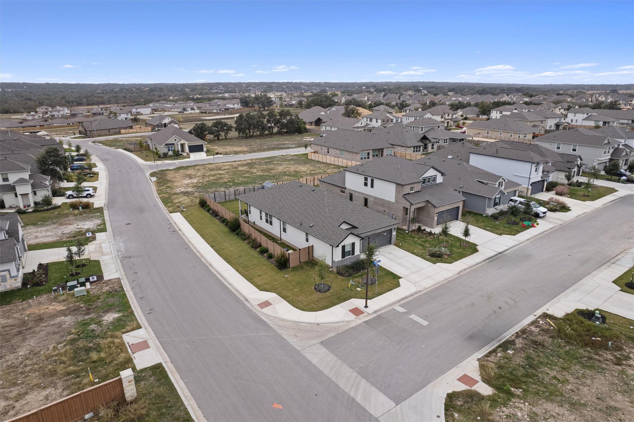 1001 Stonehill Dr, Georgetown, TX 78633