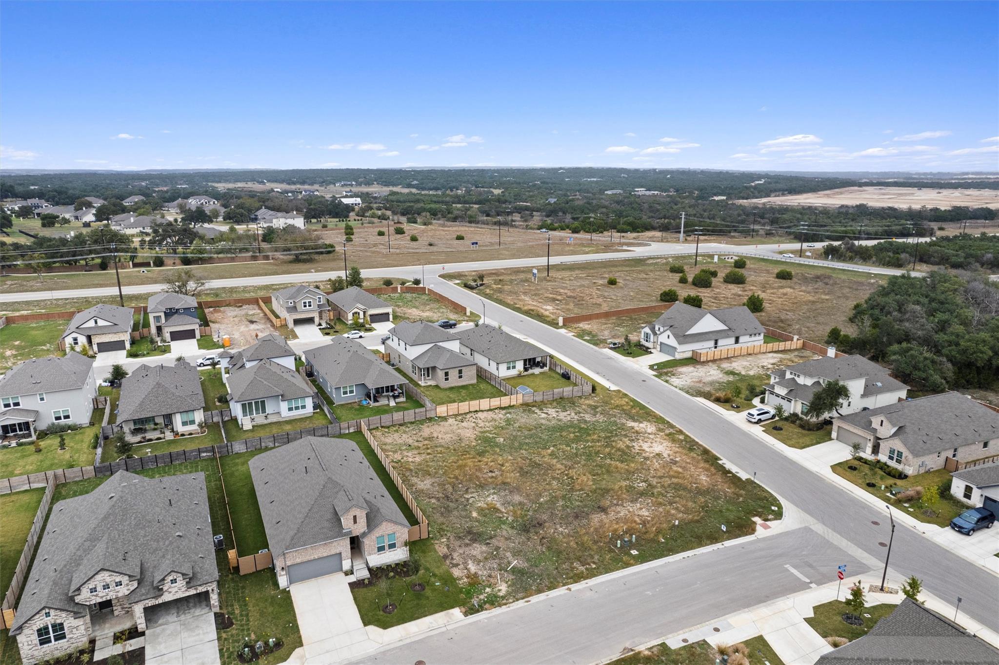 1001 Stonehill Dr, Georgetown, TX 78633