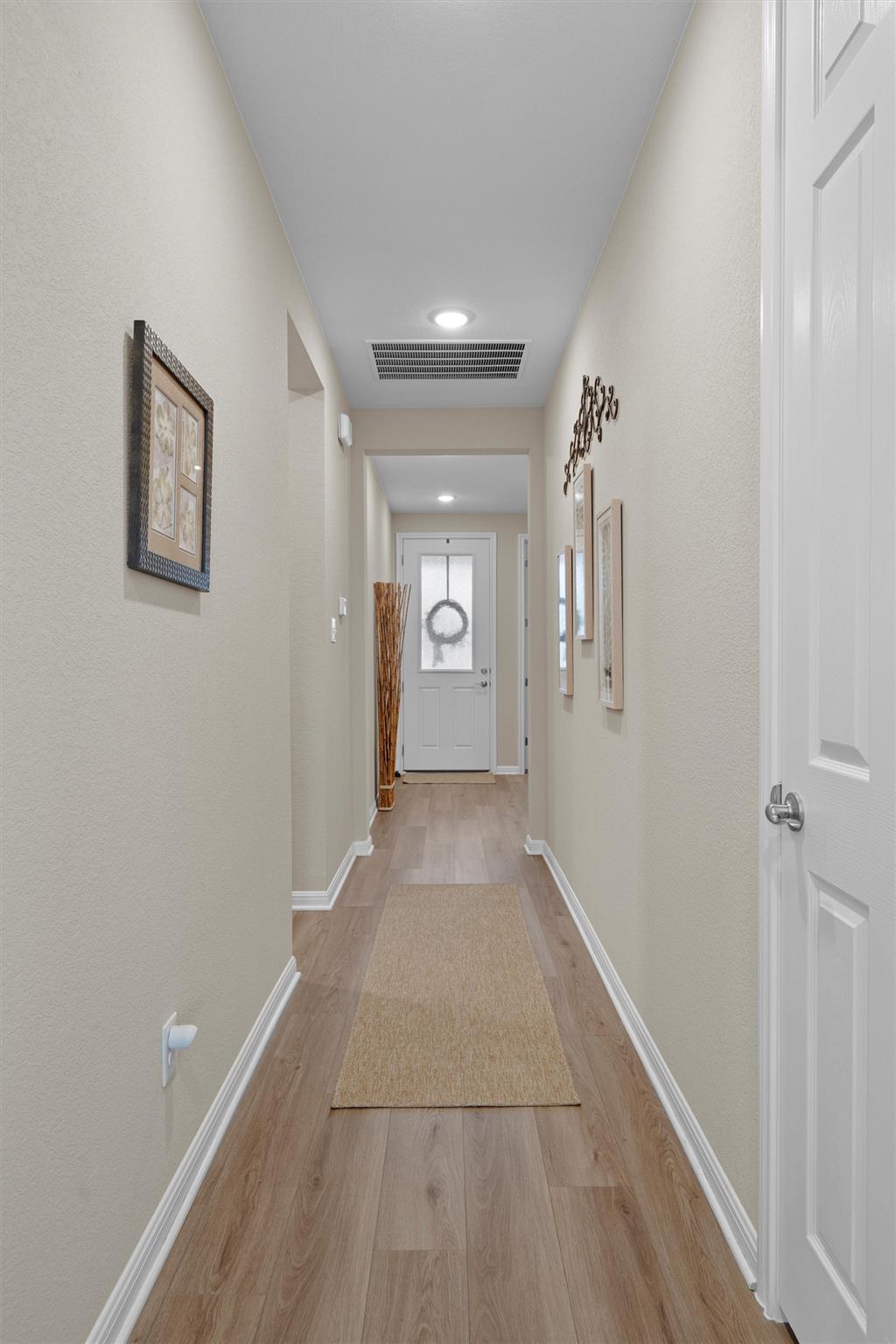 1001 Stonehill Dr, Georgetown, TX 78633