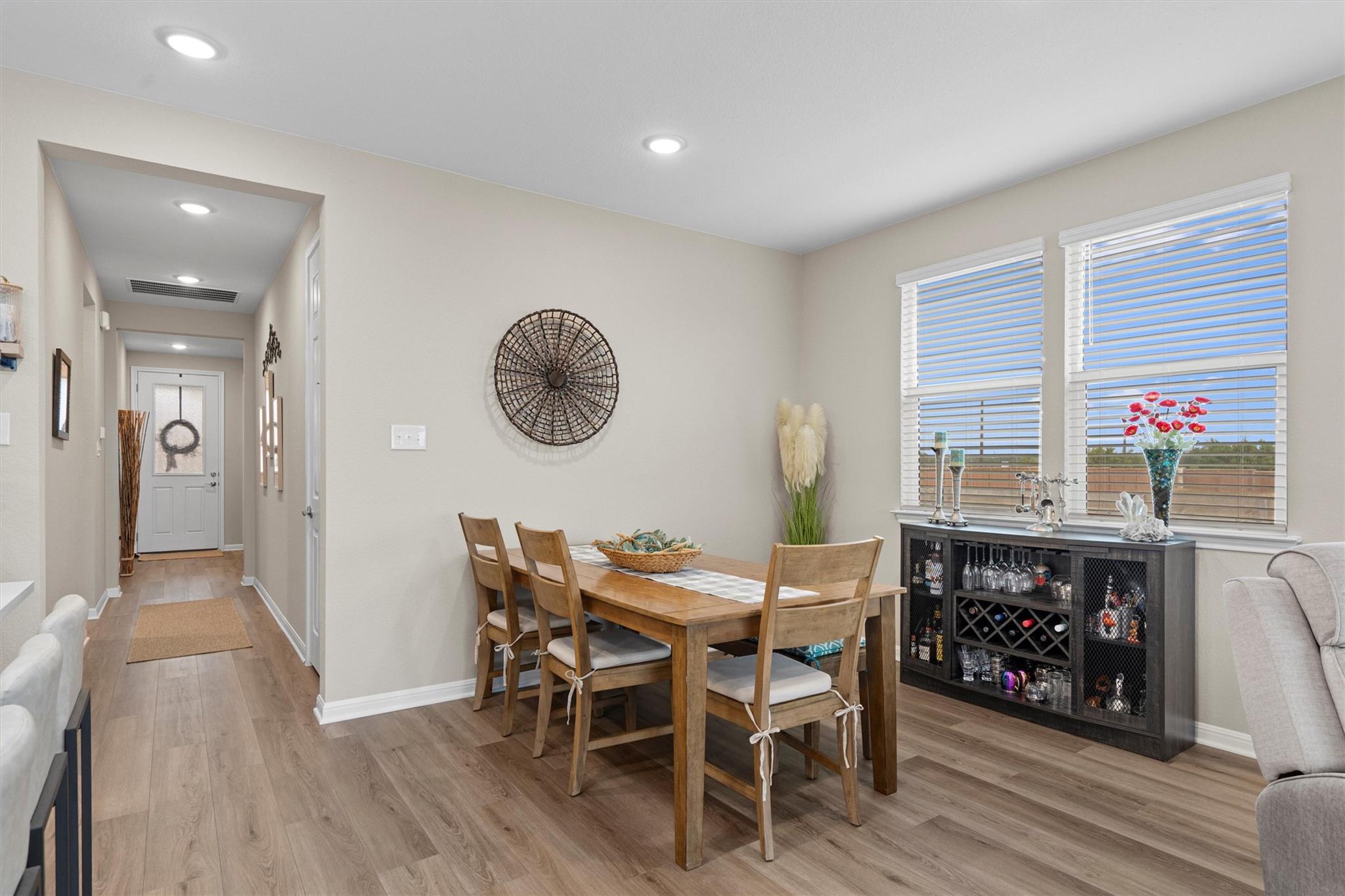 1001 Stonehill Dr, Georgetown, TX 78633