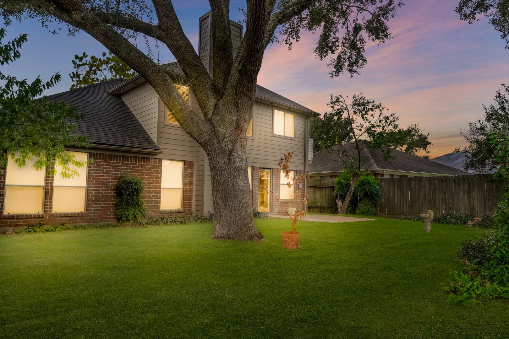 1415 Caslyn Dr, Rosenberg, TX 77471