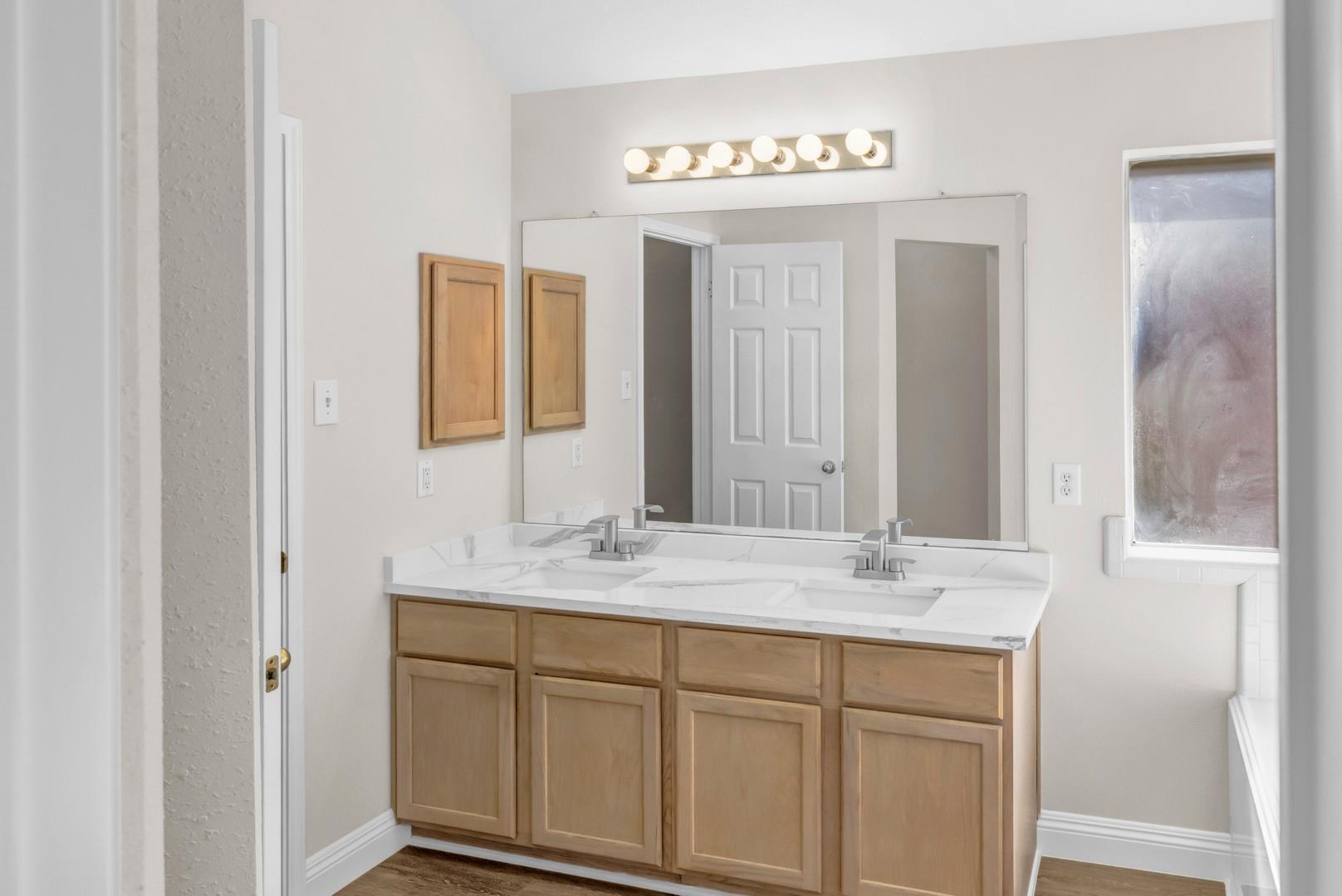 1415 Caslyn Dr, Rosenberg, TX 77471