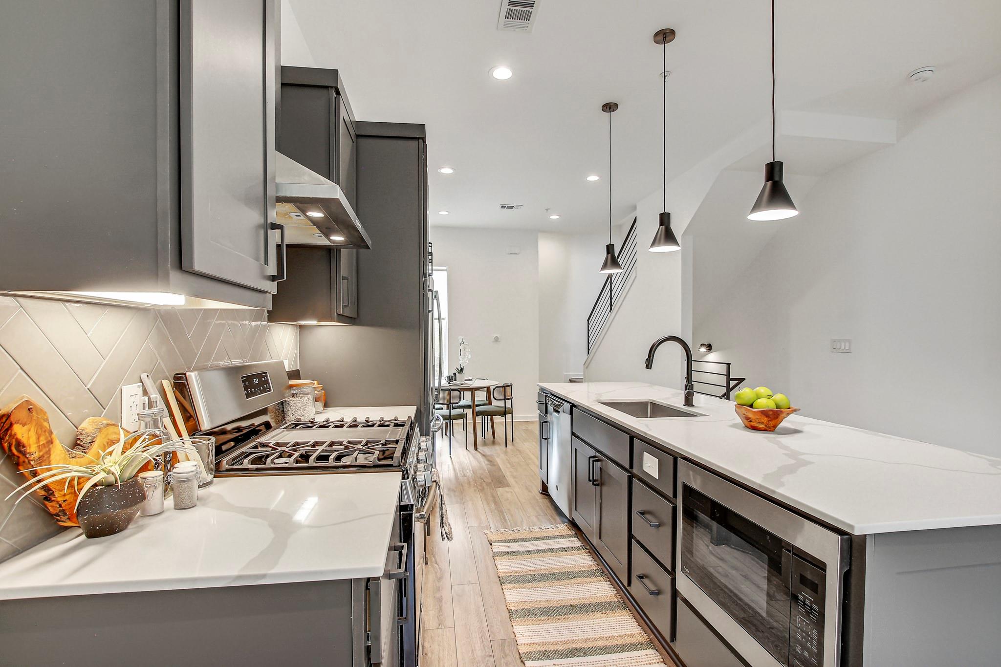 2804 S 1st St # 1108, Austin, TX 78704