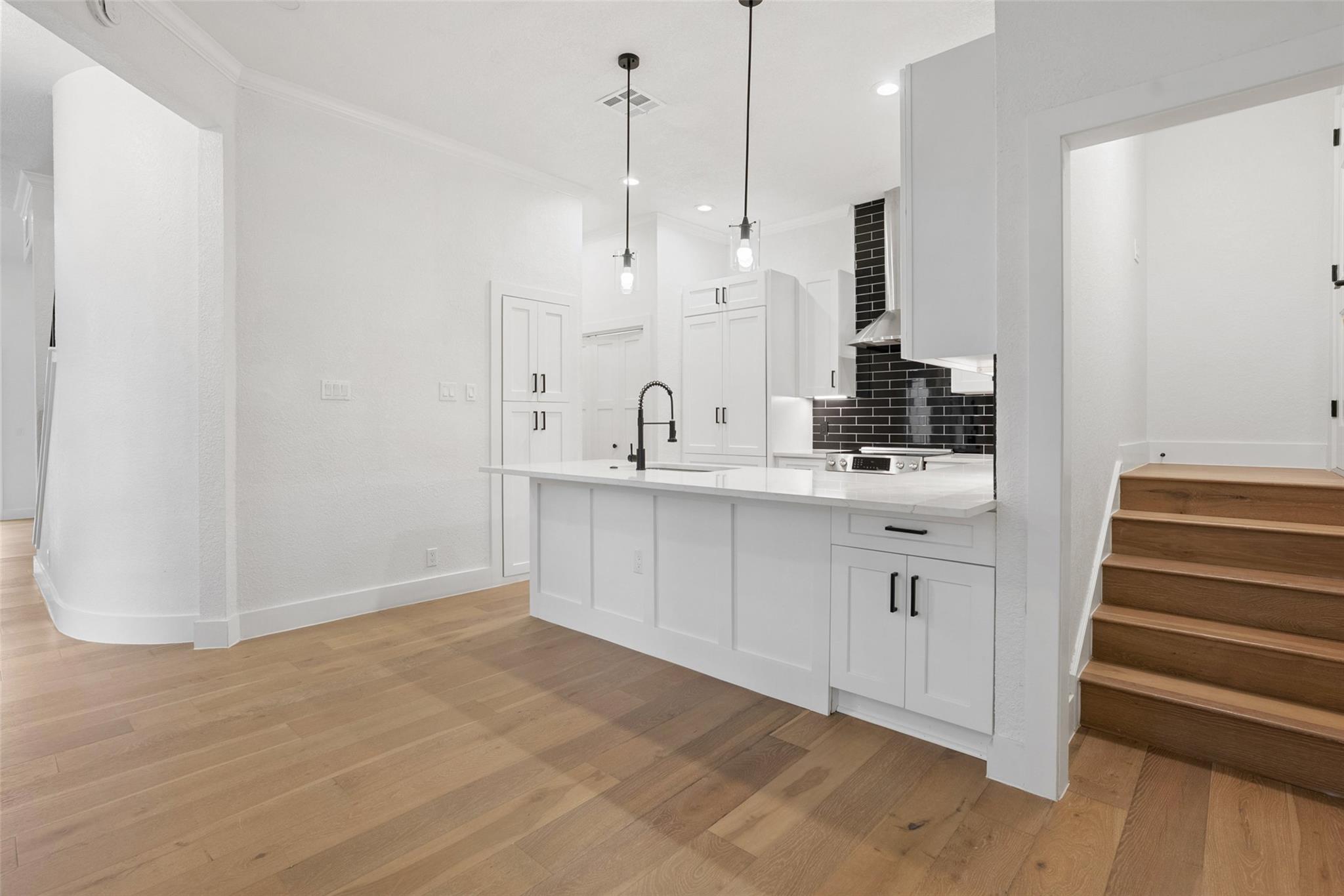 4231 Westlake Dr # H1, Austin, TX 78746