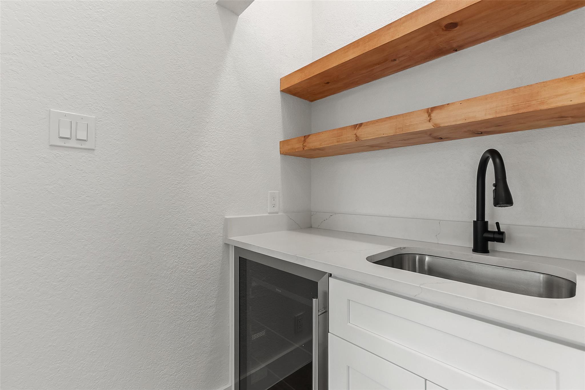 4231 Westlake Dr # H1, Austin, TX 78746