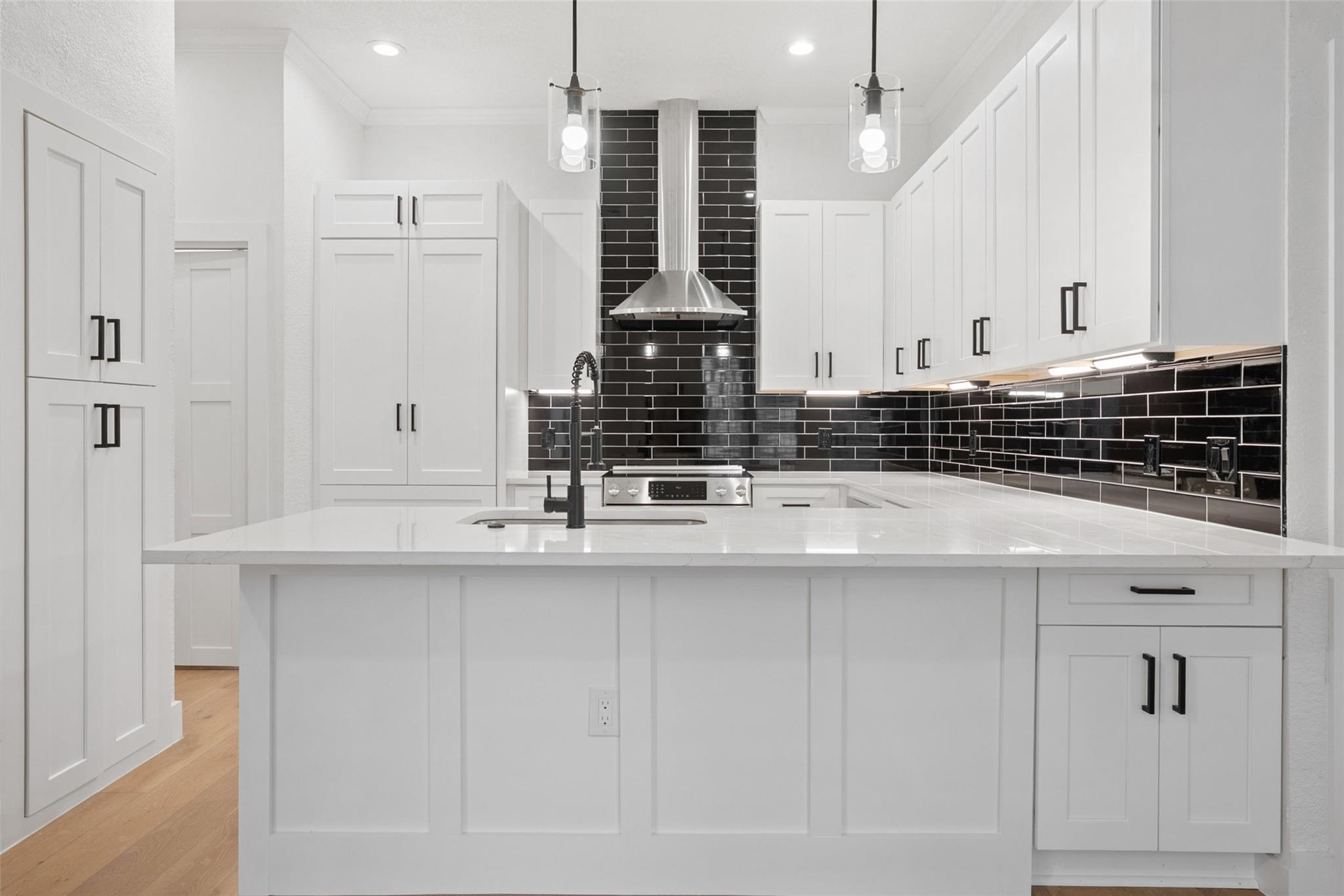 4231 Westlake Dr # H1, Austin, TX 78746