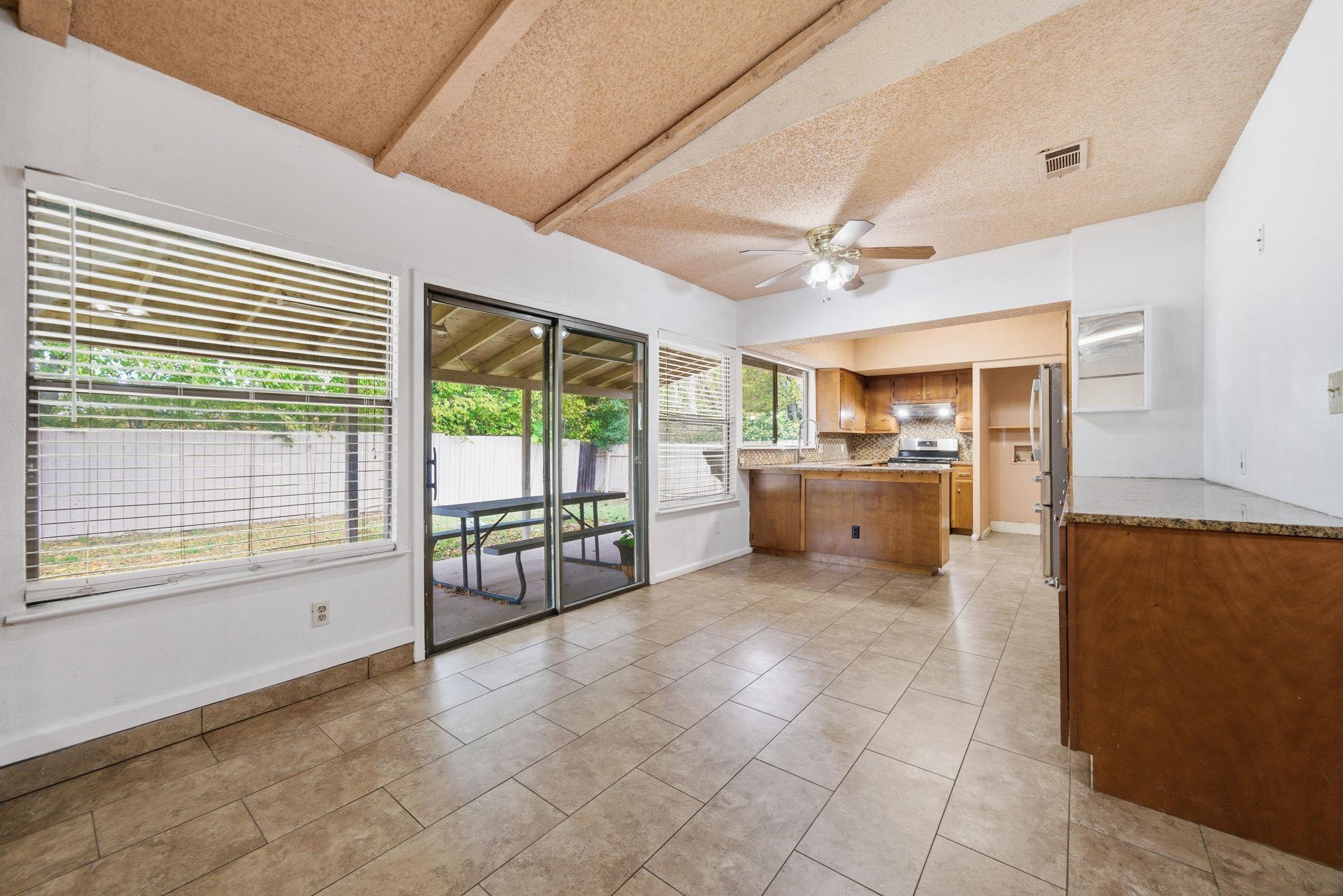 8900 Briardale Dr, Austin, TX 78758