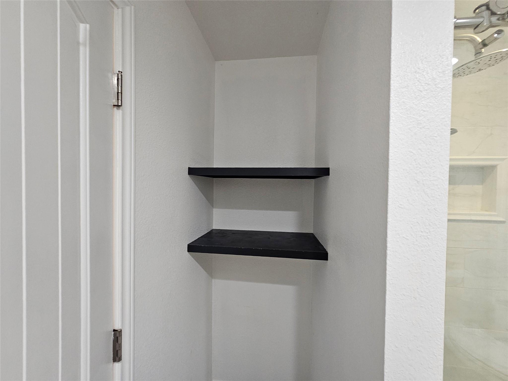 1648 Eastwood Dr, Seguin, TX 78155