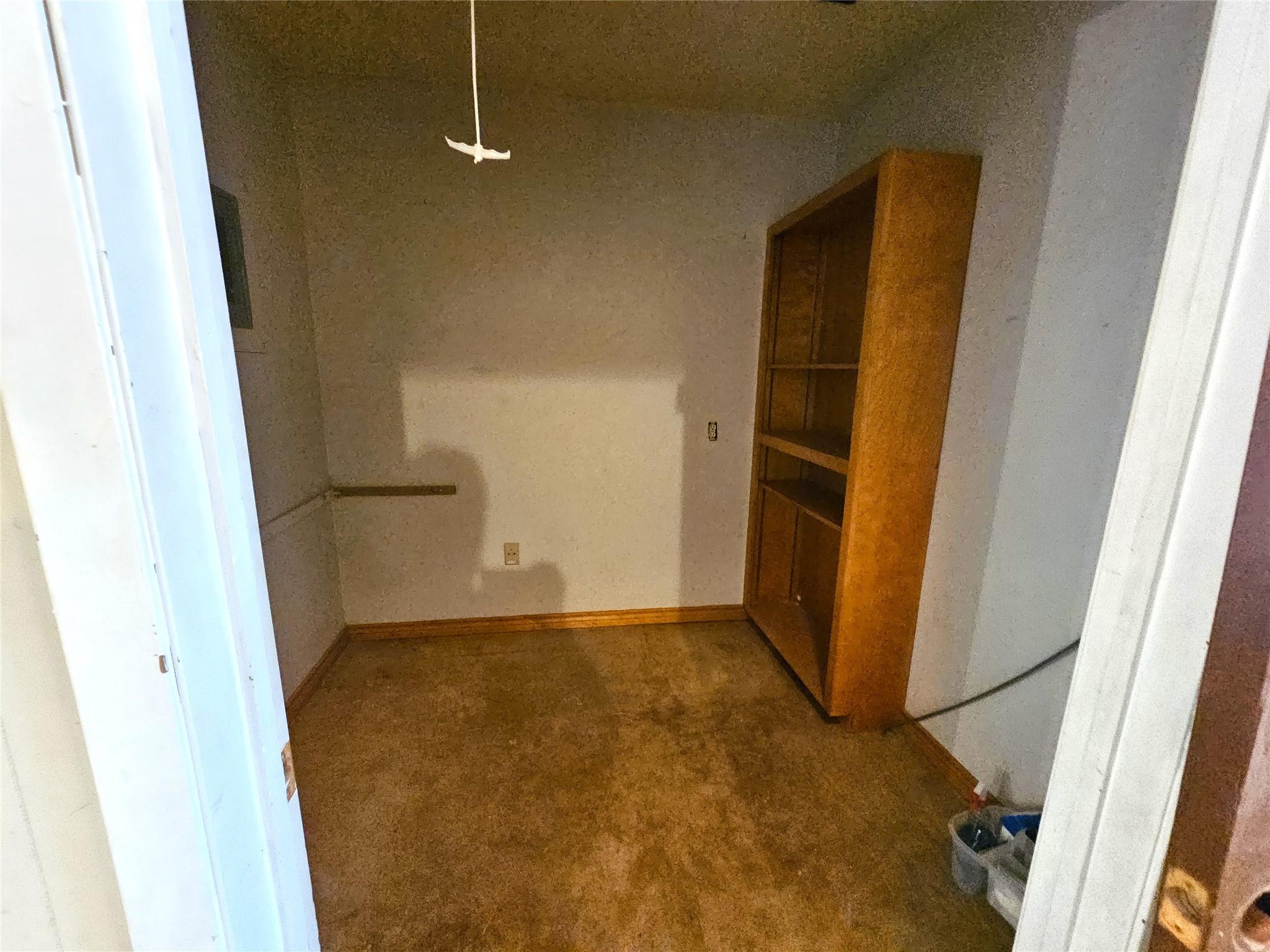 1648 Eastwood Dr, Seguin, TX 78155