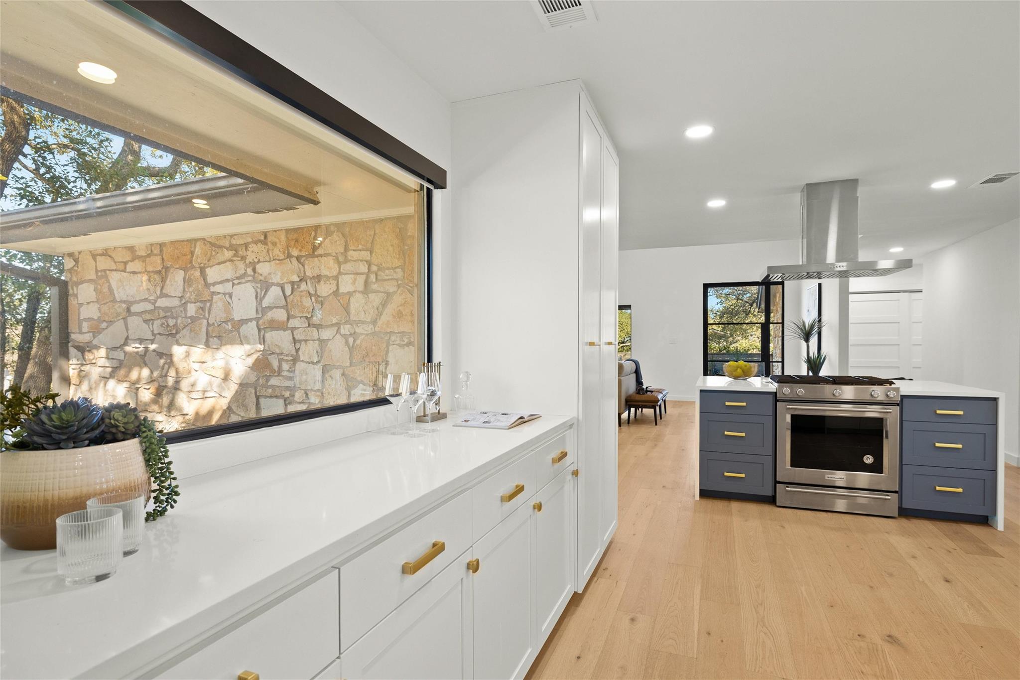 7507 Downridge Dr, Austin, TX 78731