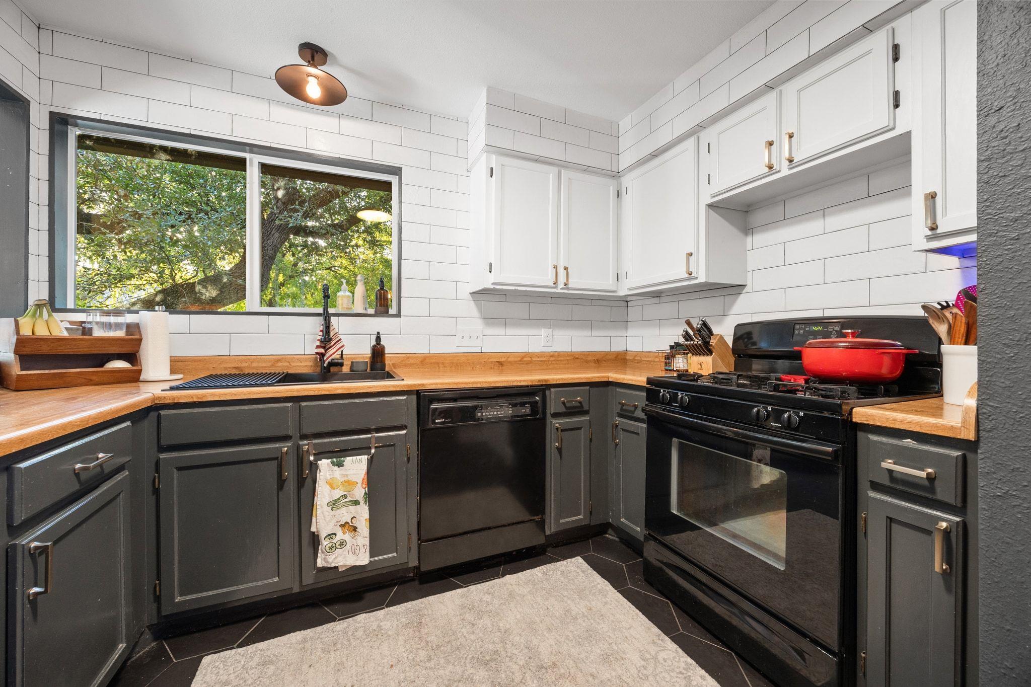 705 Russet Valley Dr, Cedar Park, TX 78613