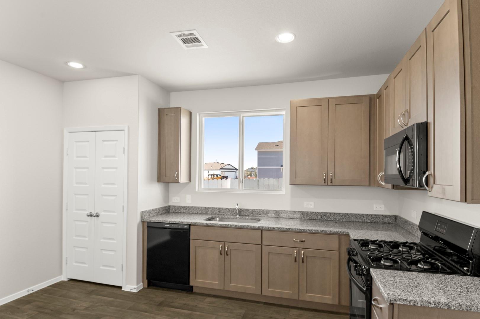 143 Daylily Dr, Elgin, TX 78621