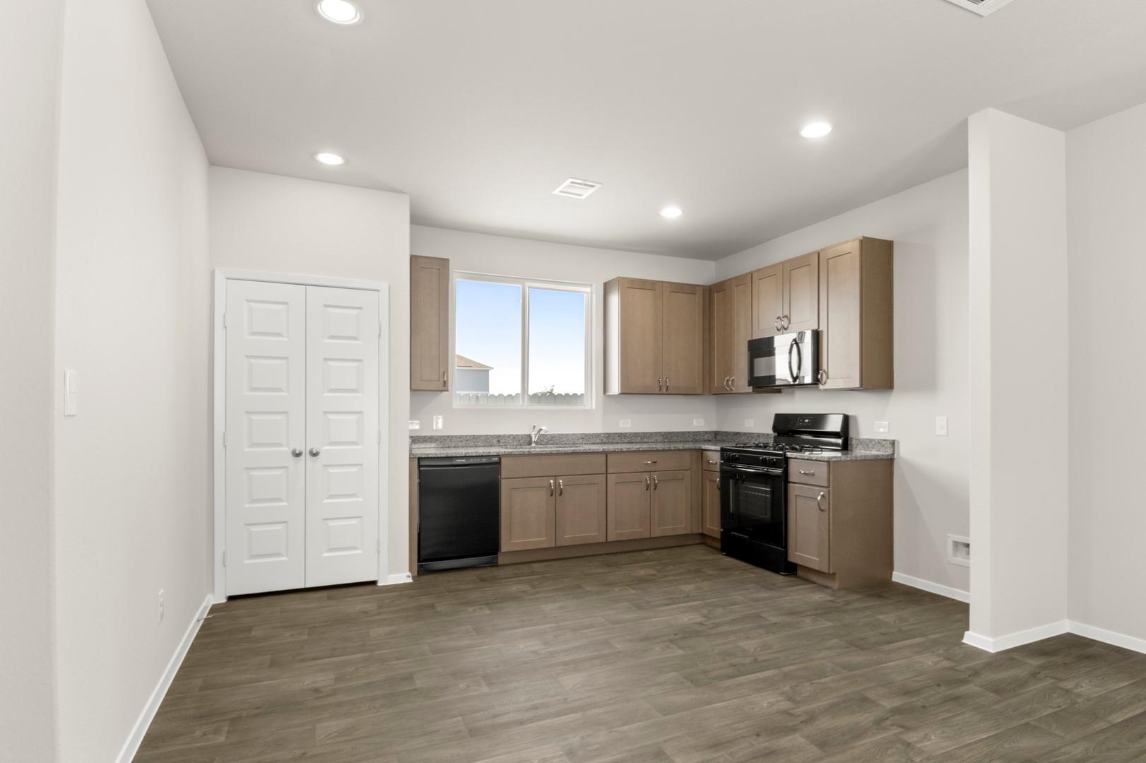 143 Daylily Dr, Elgin, TX 78621