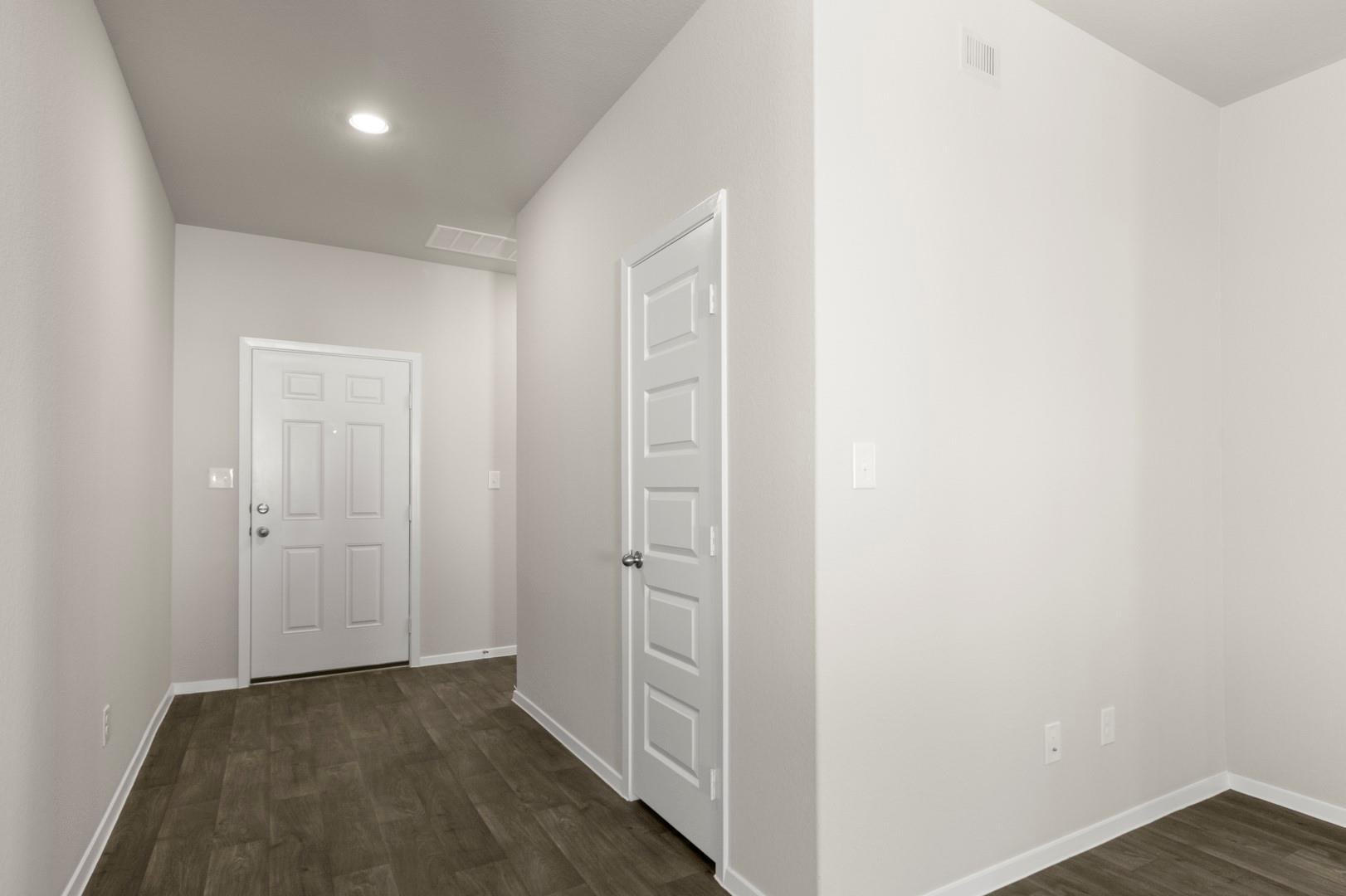 143 Daylily Dr, Elgin, TX 78621