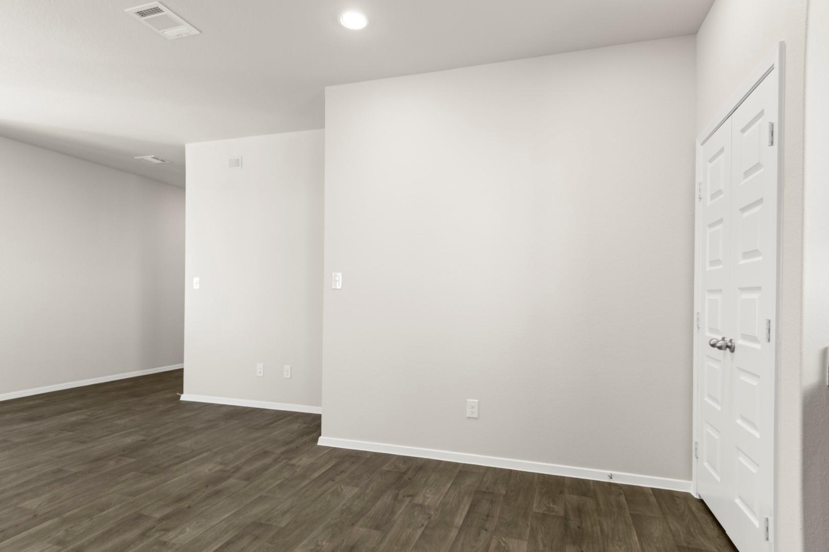 143 Daylily Dr, Elgin, TX 78621