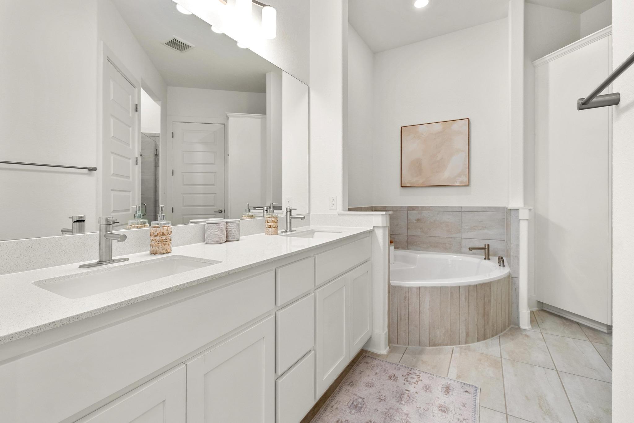 115 Beneteau Dr # 77, Austin, TX 78738