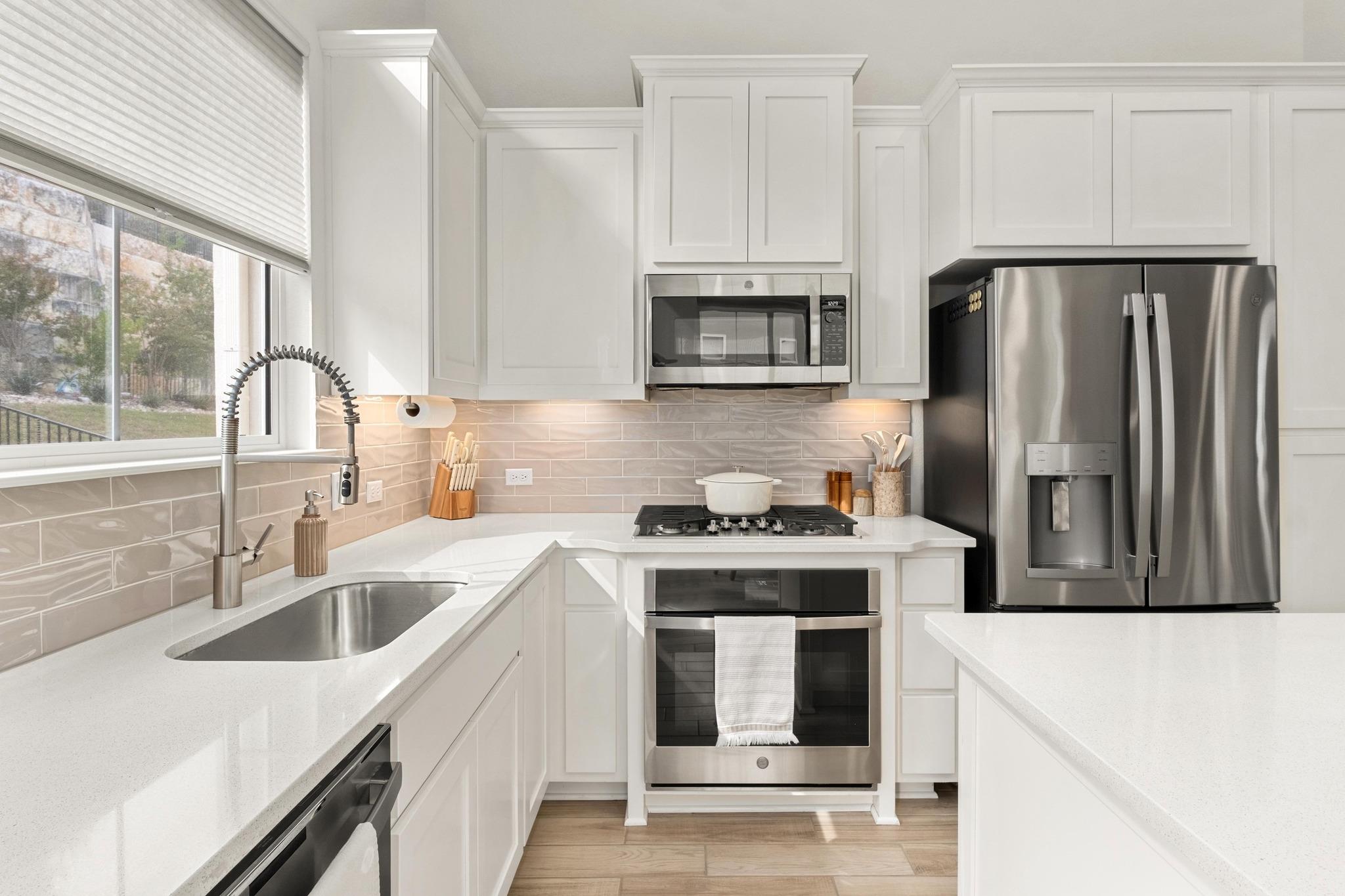 115 Beneteau Dr # 77, Austin, TX 78738