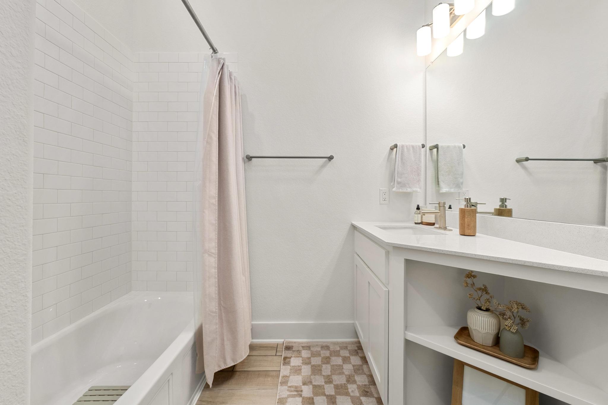 115 Beneteau Dr # 77, Austin, TX 78738