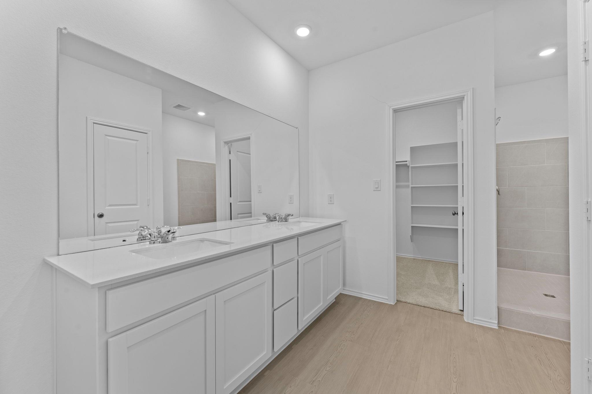 13225 Eastland Dr, Mustang Ridge, TX 78610