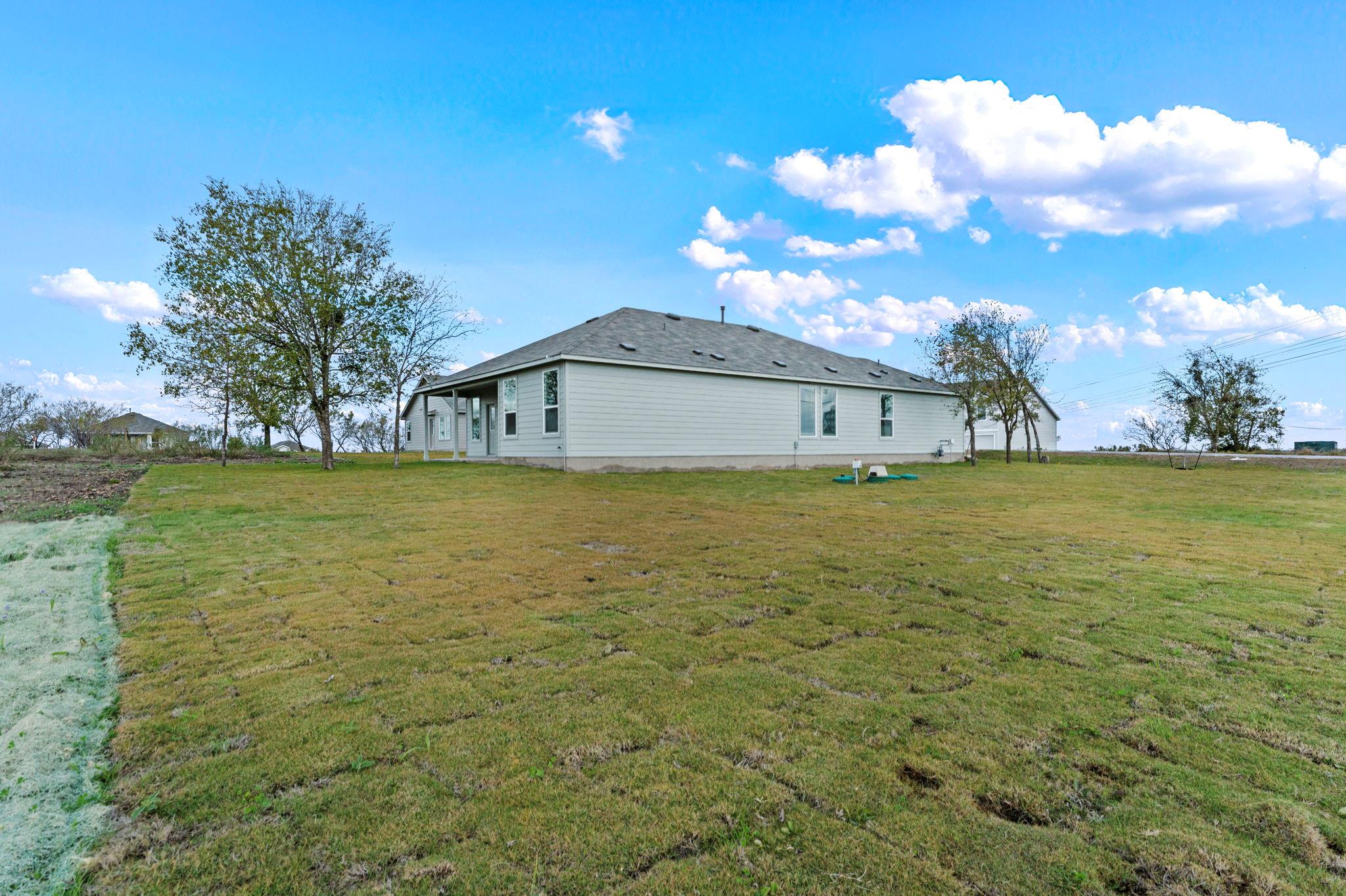 13225 Eastland Dr, Mustang Ridge, TX 78610