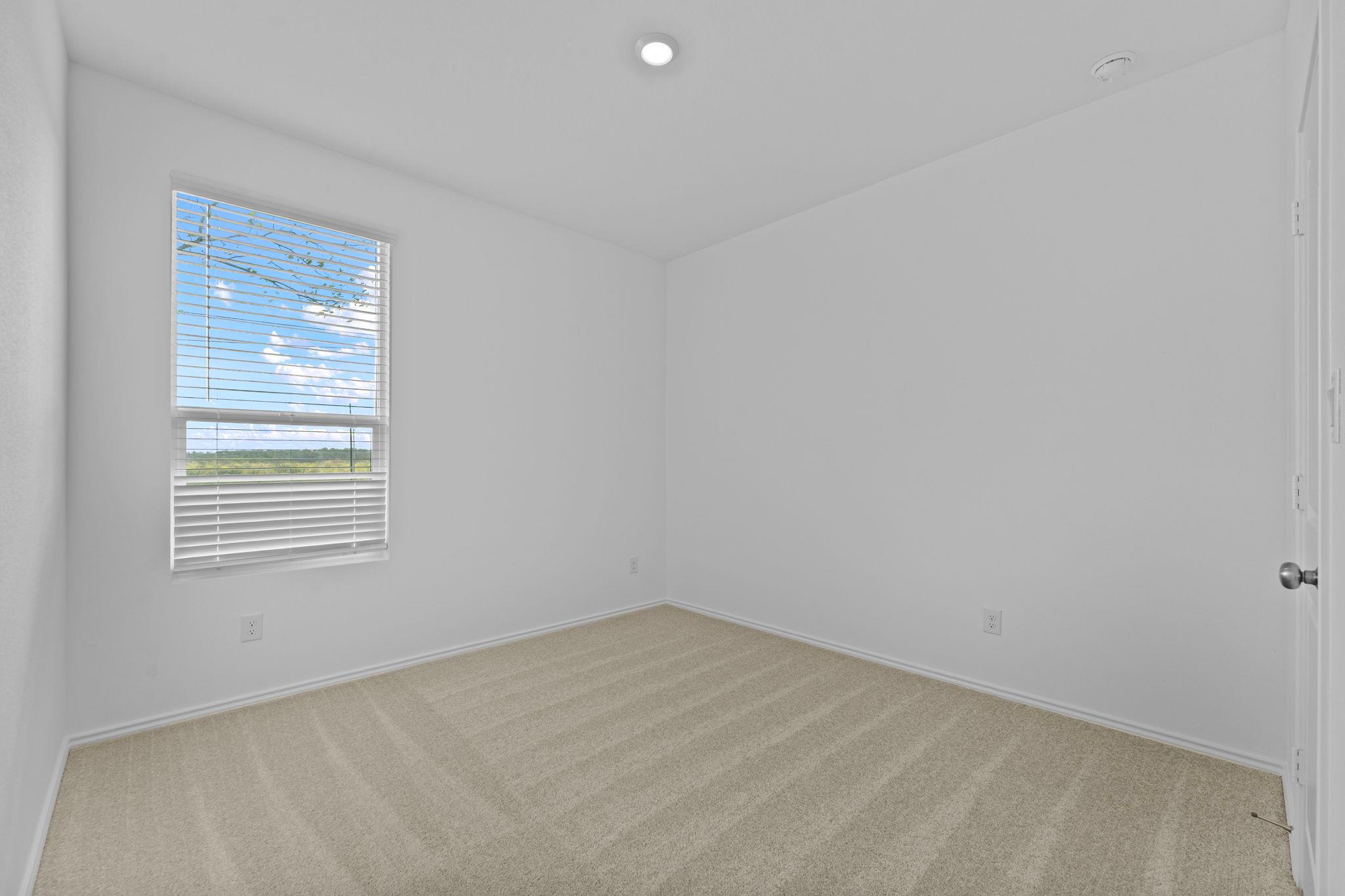 13225 Eastland Dr, Mustang Ridge, TX 78610