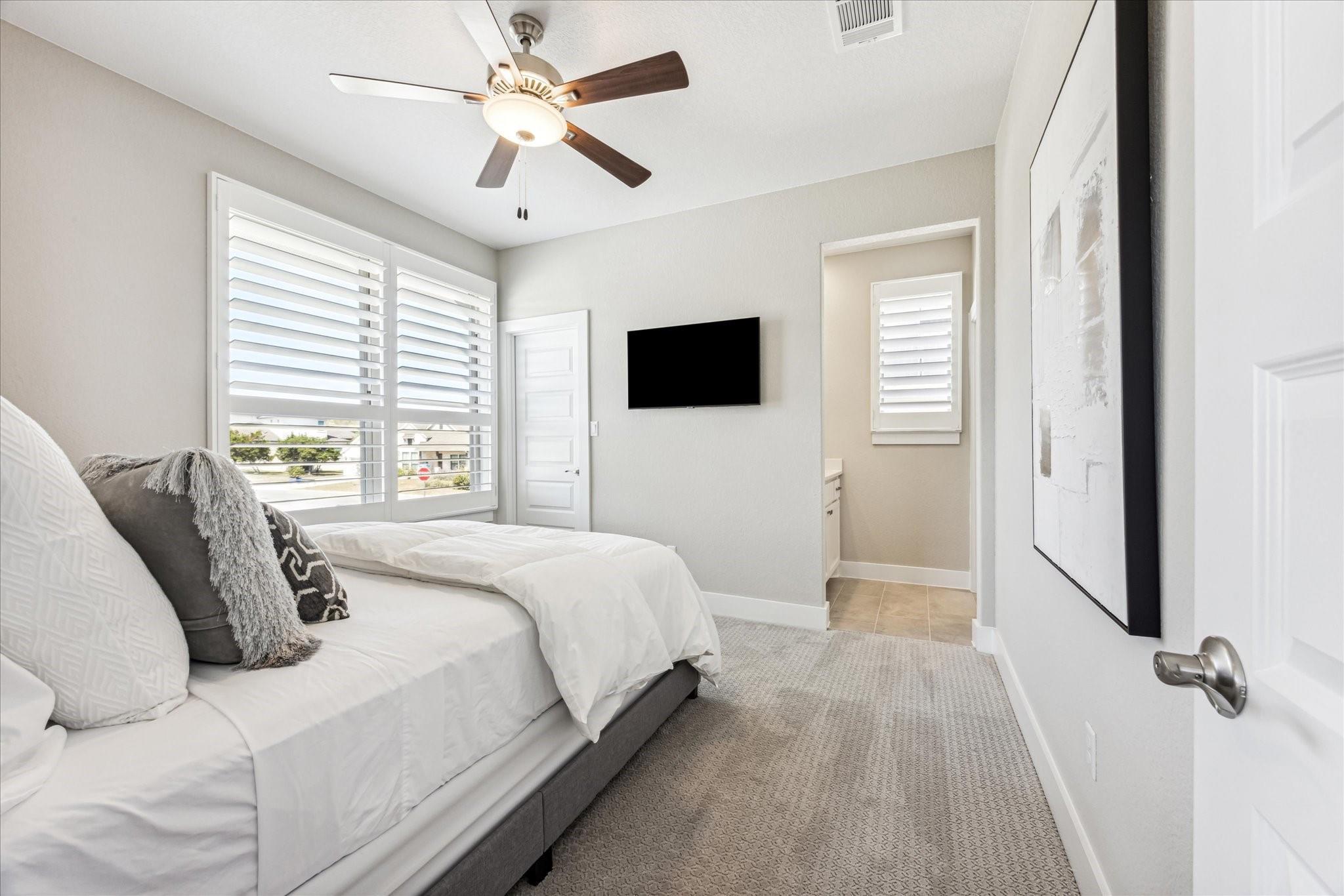 6821 Little Serenity Cv, Lago Vista, TX 78645