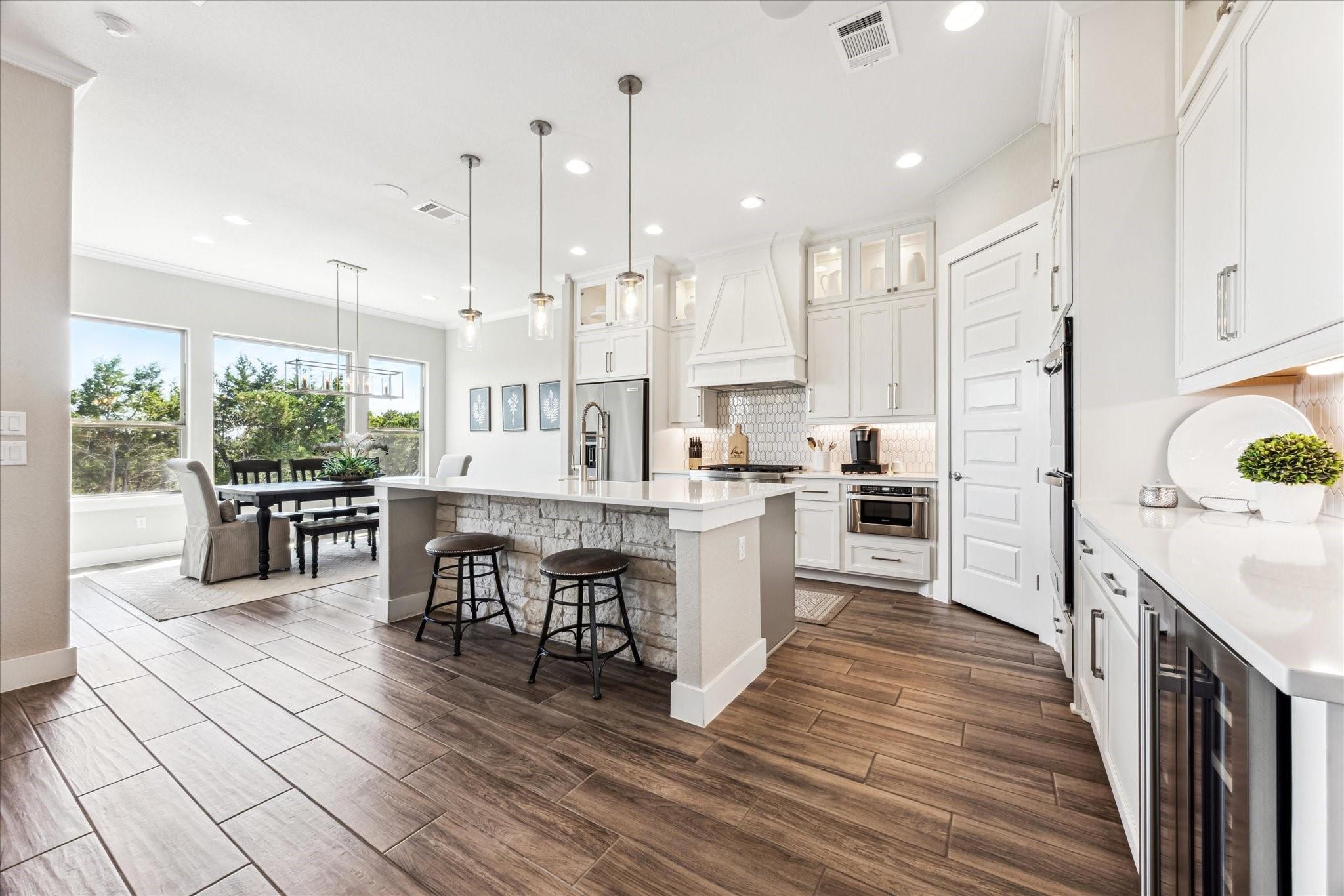 6821 Little Serenity Cv, Lago Vista, TX 78645