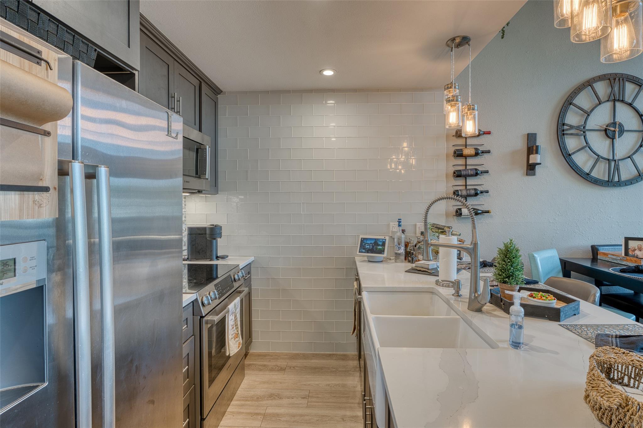 509 Short Circuit # 203, Horseshoe Bay, TX 78657