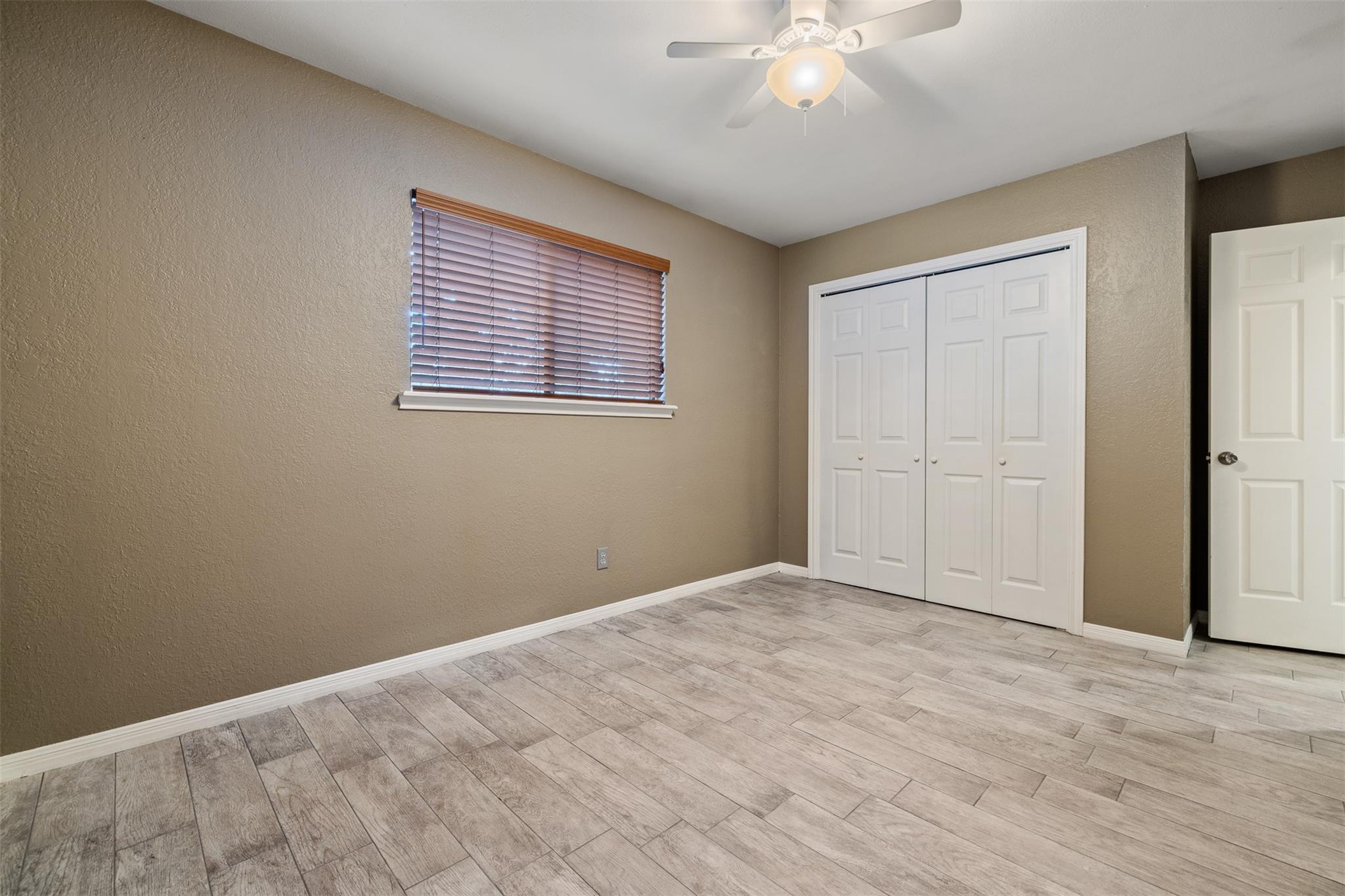 25 Woodcreek Dr, Wimberley, TX 78676