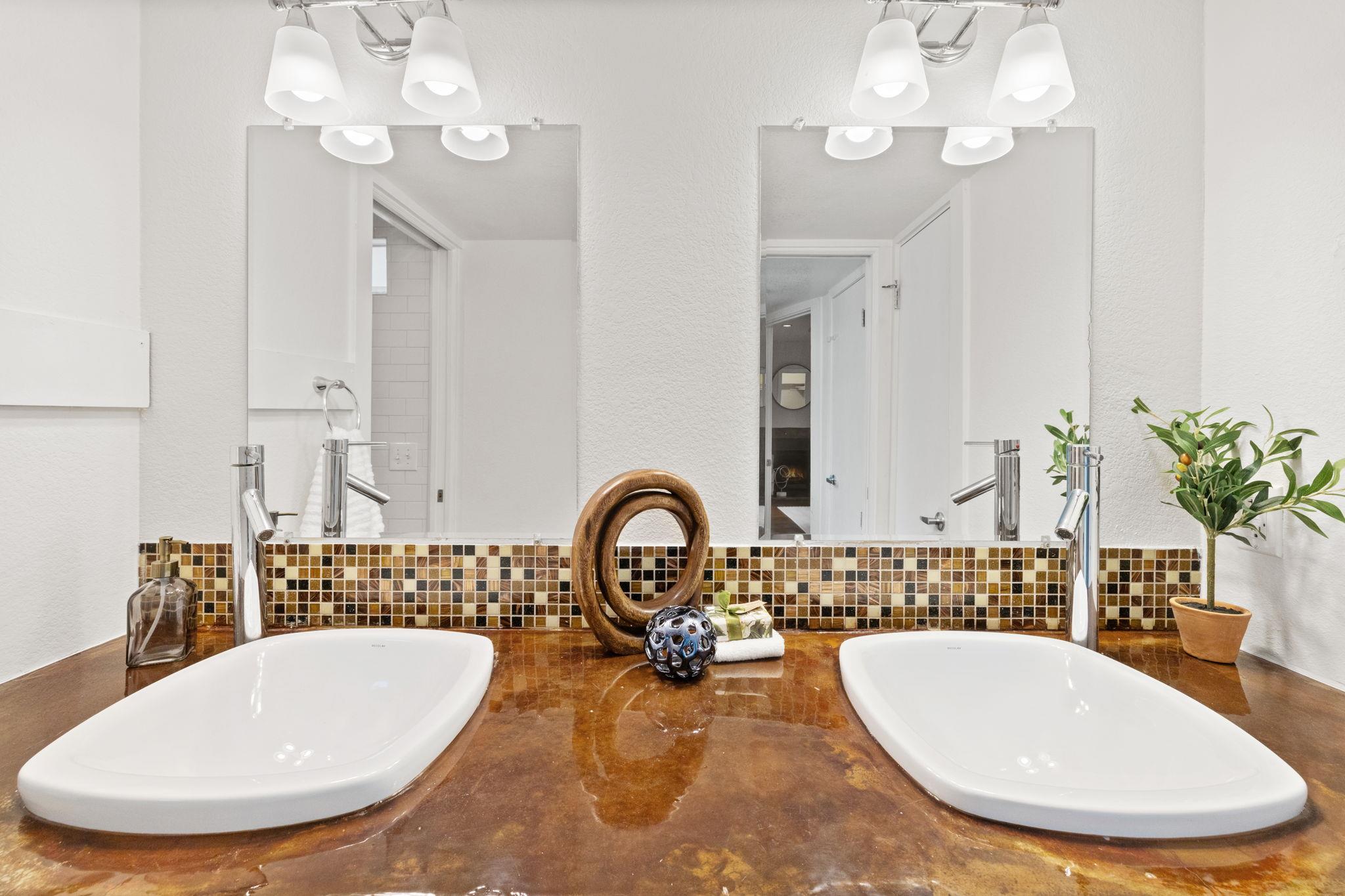 1101 Shoal Creek Blvd # 14, Austin, TX 78701