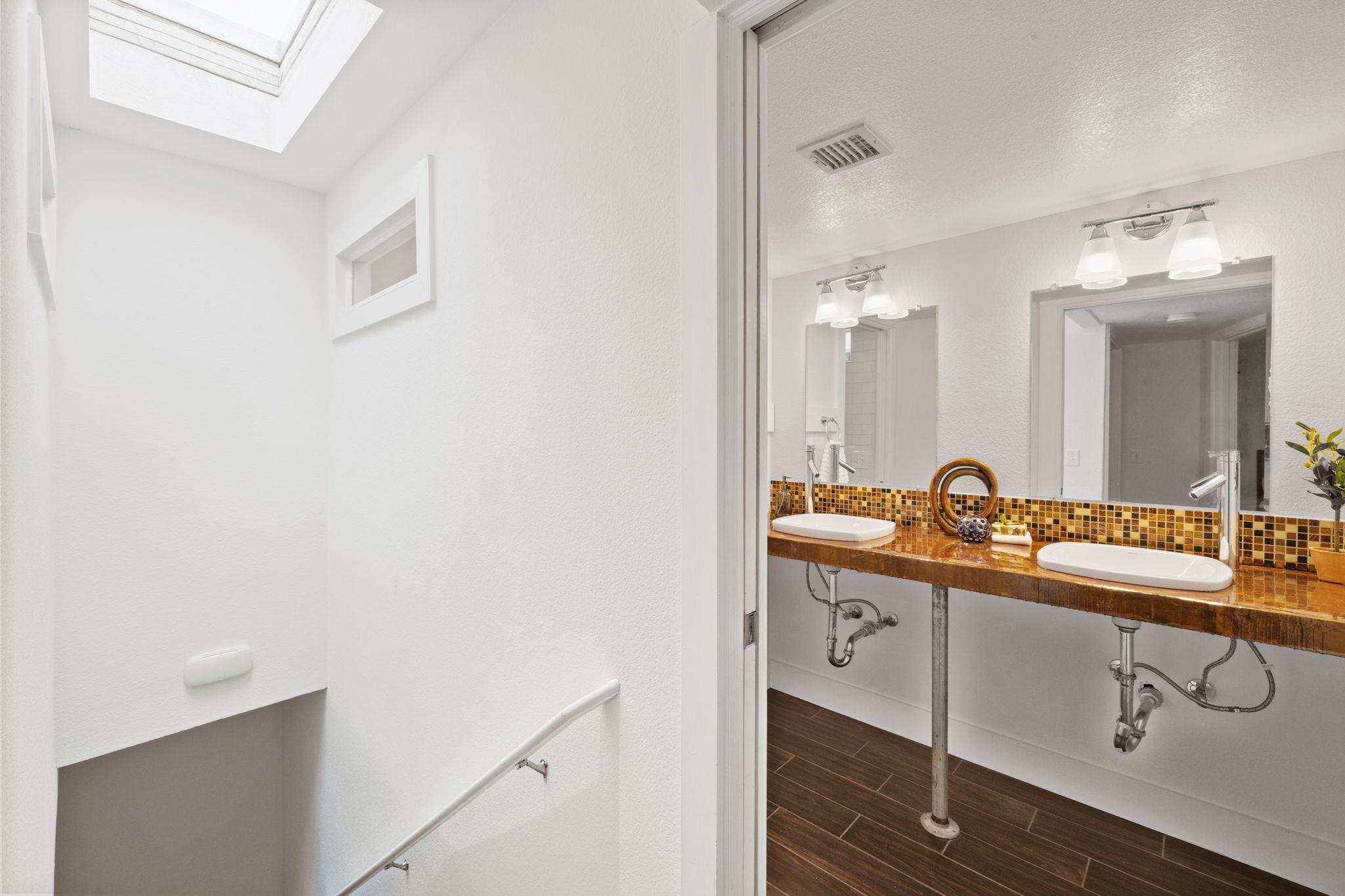 1101 Shoal Creek Blvd # 14, Austin, TX 78701