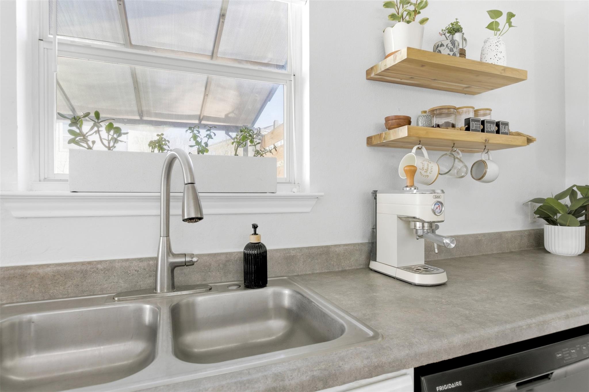 75 Jan Ln, Georgetown, TX 78626