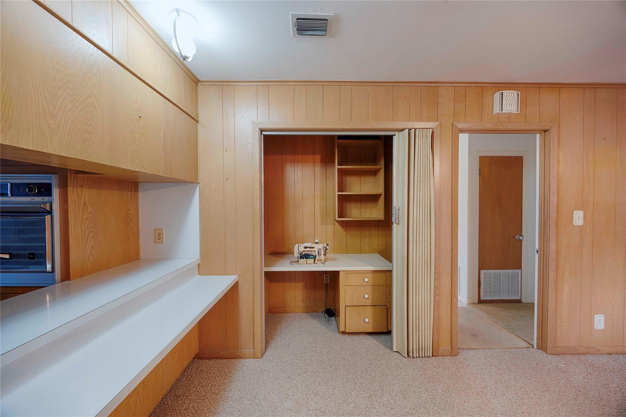 701 Herder Ave, Schulenburg, TX 78956