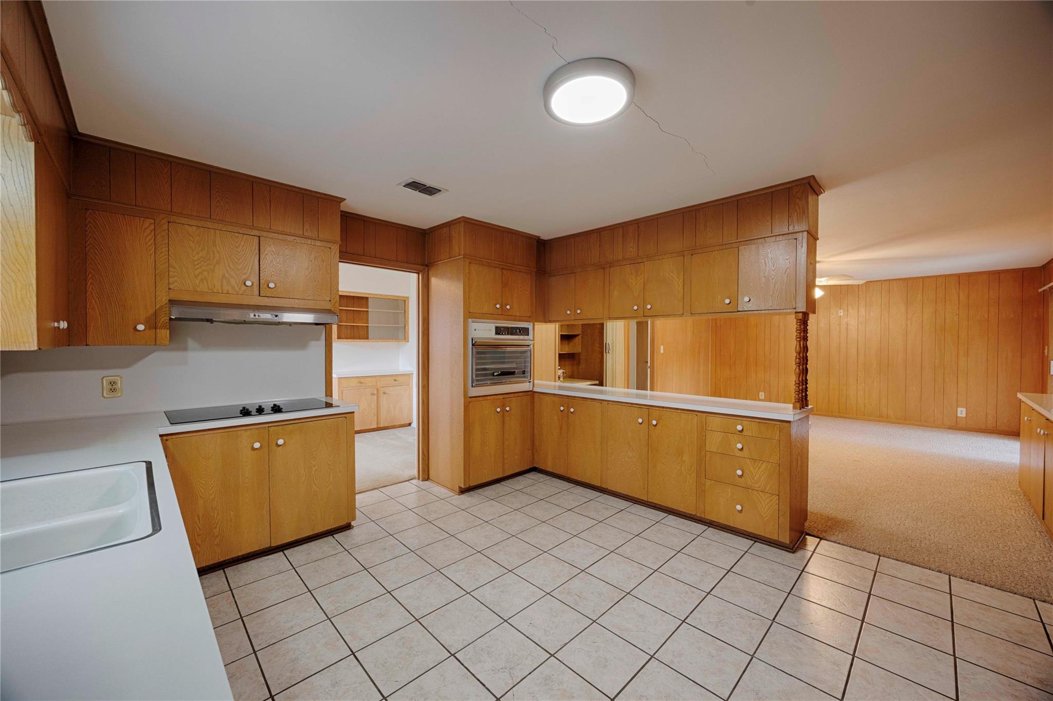 701 Herder Ave, Schulenburg, TX 78956