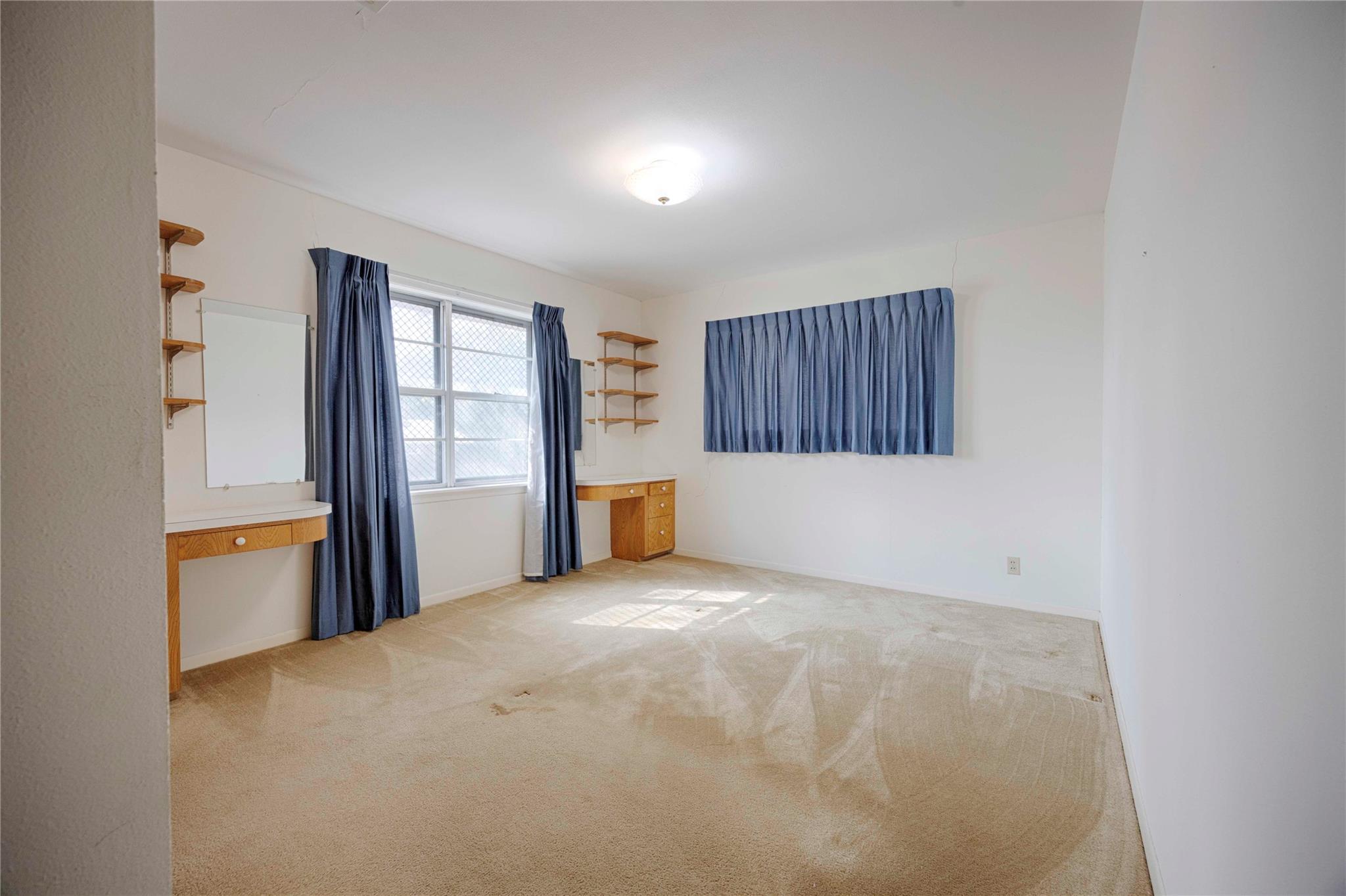 701 Herder Ave, Schulenburg, TX 78956