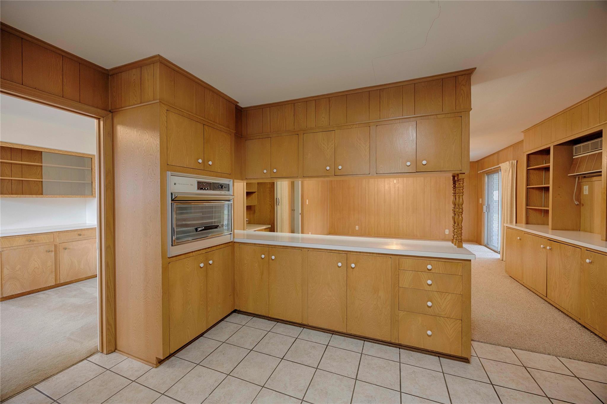 701 Herder Ave, Schulenburg, TX 78956