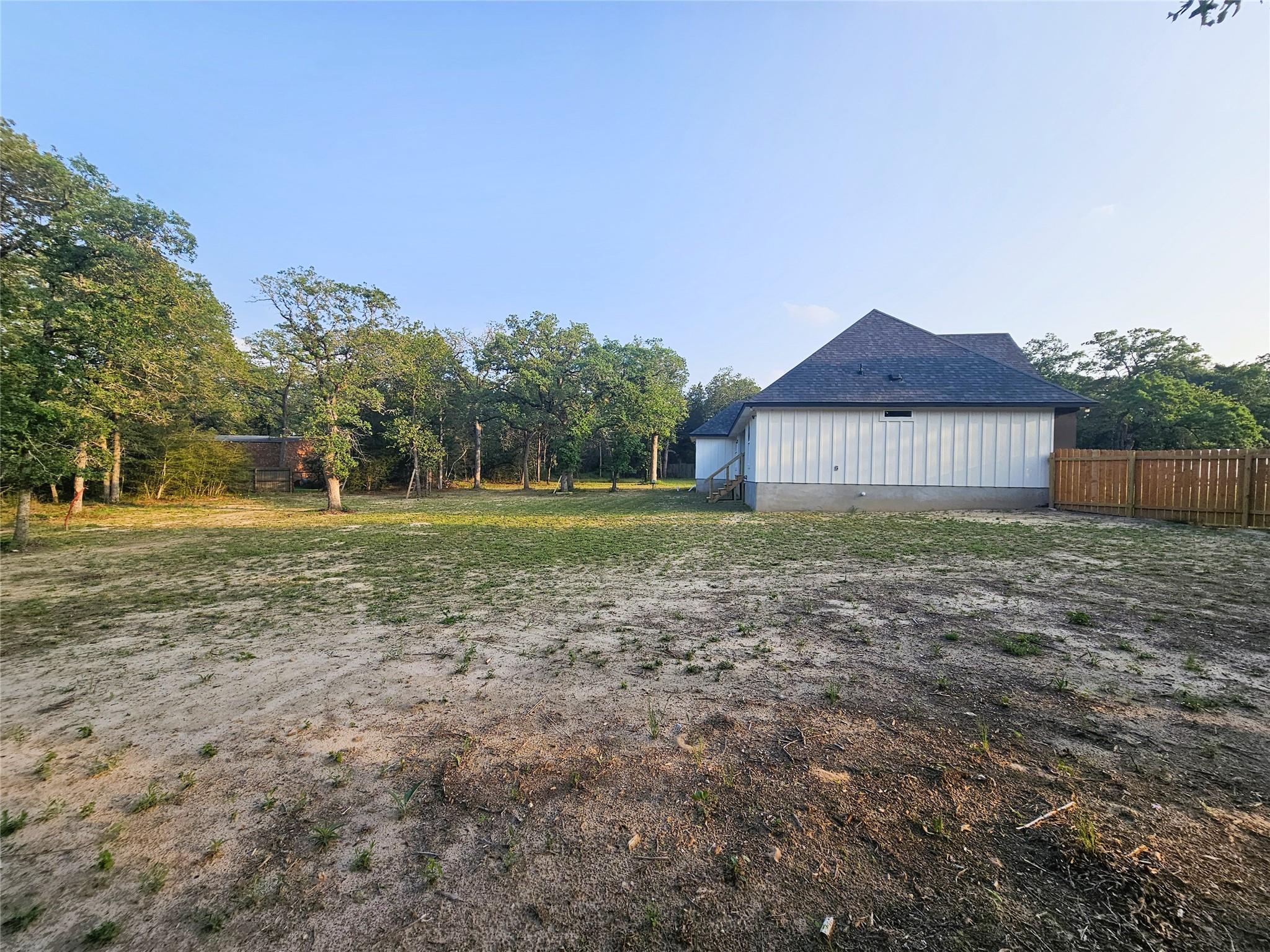 116 Pine Point Cv, Elgin, TX 78621