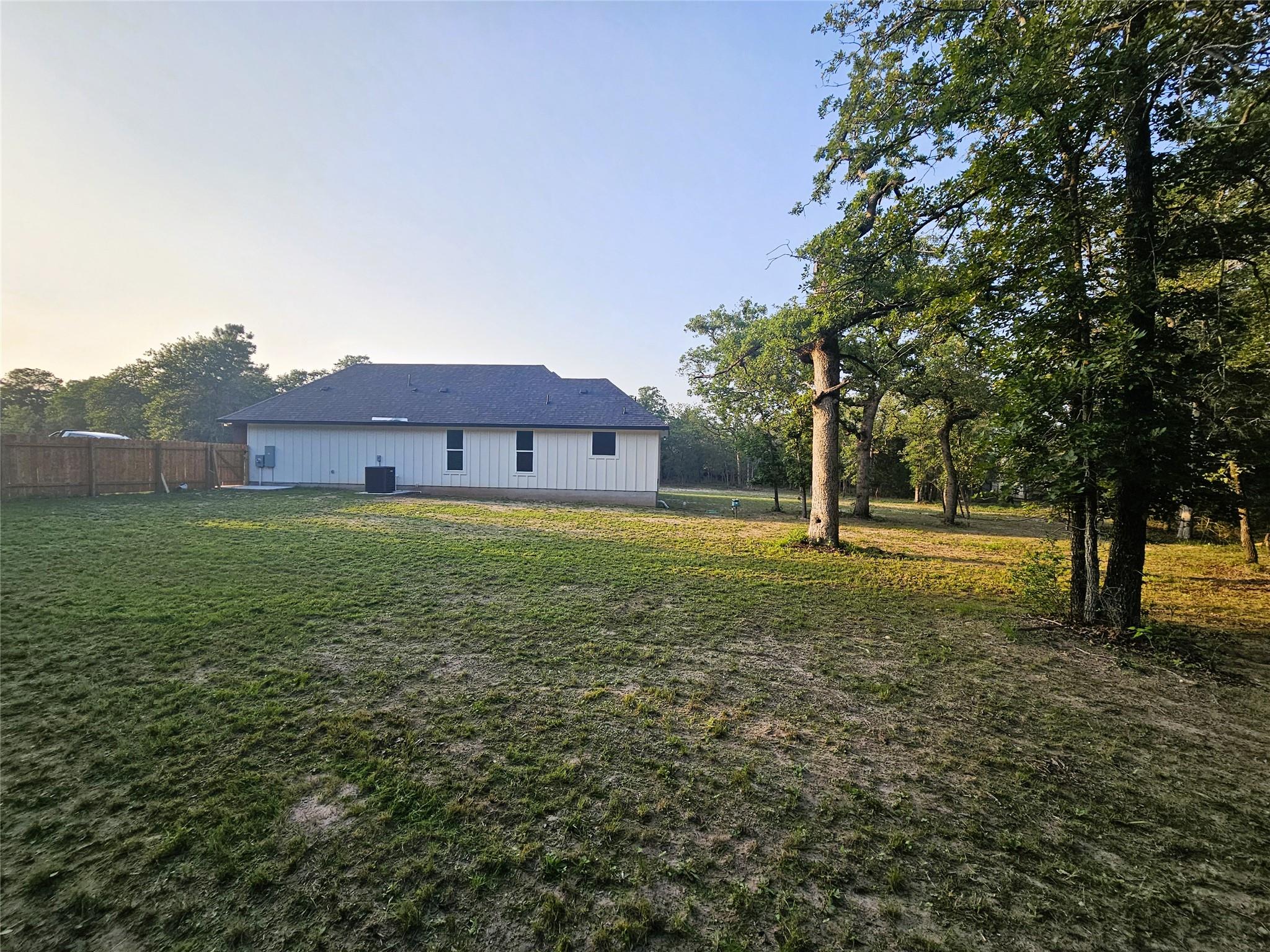 116 Pine Point Cv, Elgin, TX 78621