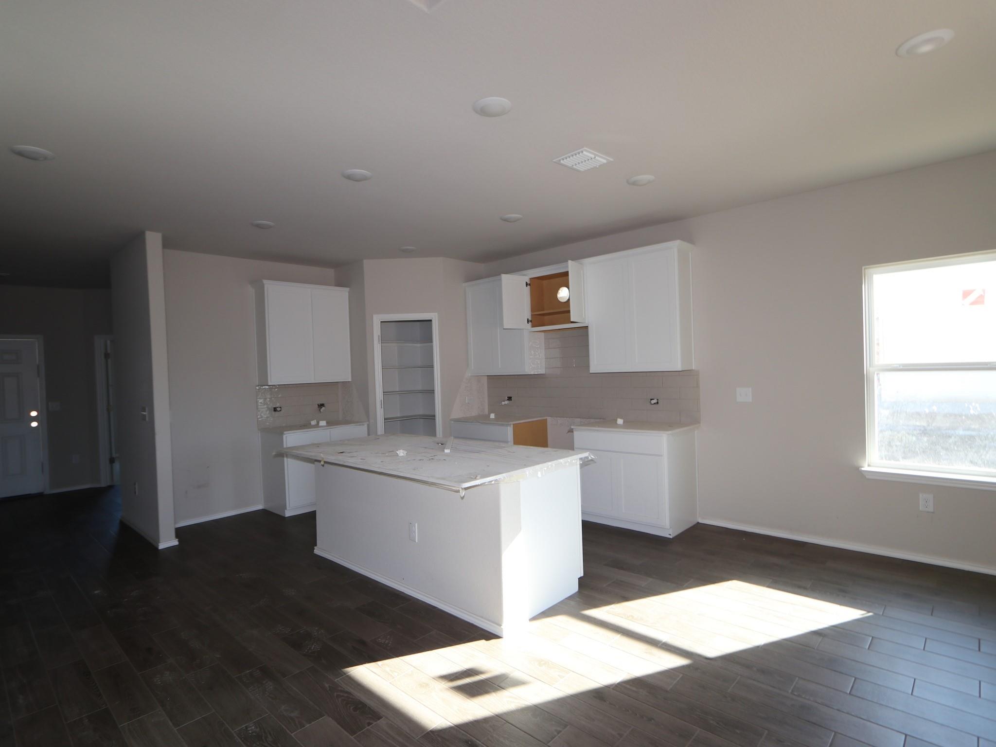 4521 Bridal Veil Dr, Austin, TX 78747