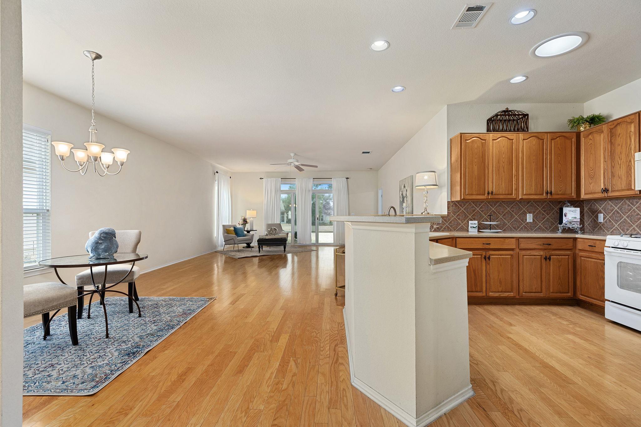 316 Crockett Loop, Georgetown, TX 78633