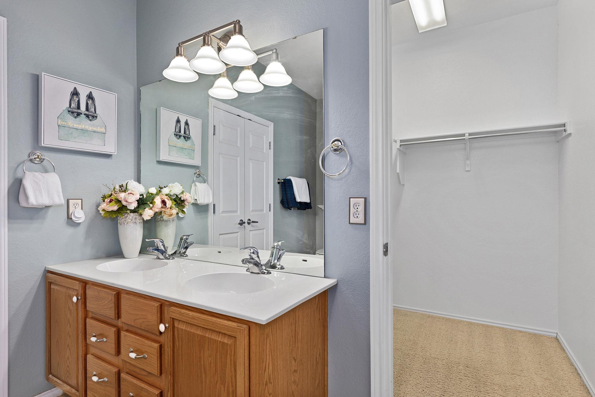 316 Crockett Loop, Georgetown, TX 78633