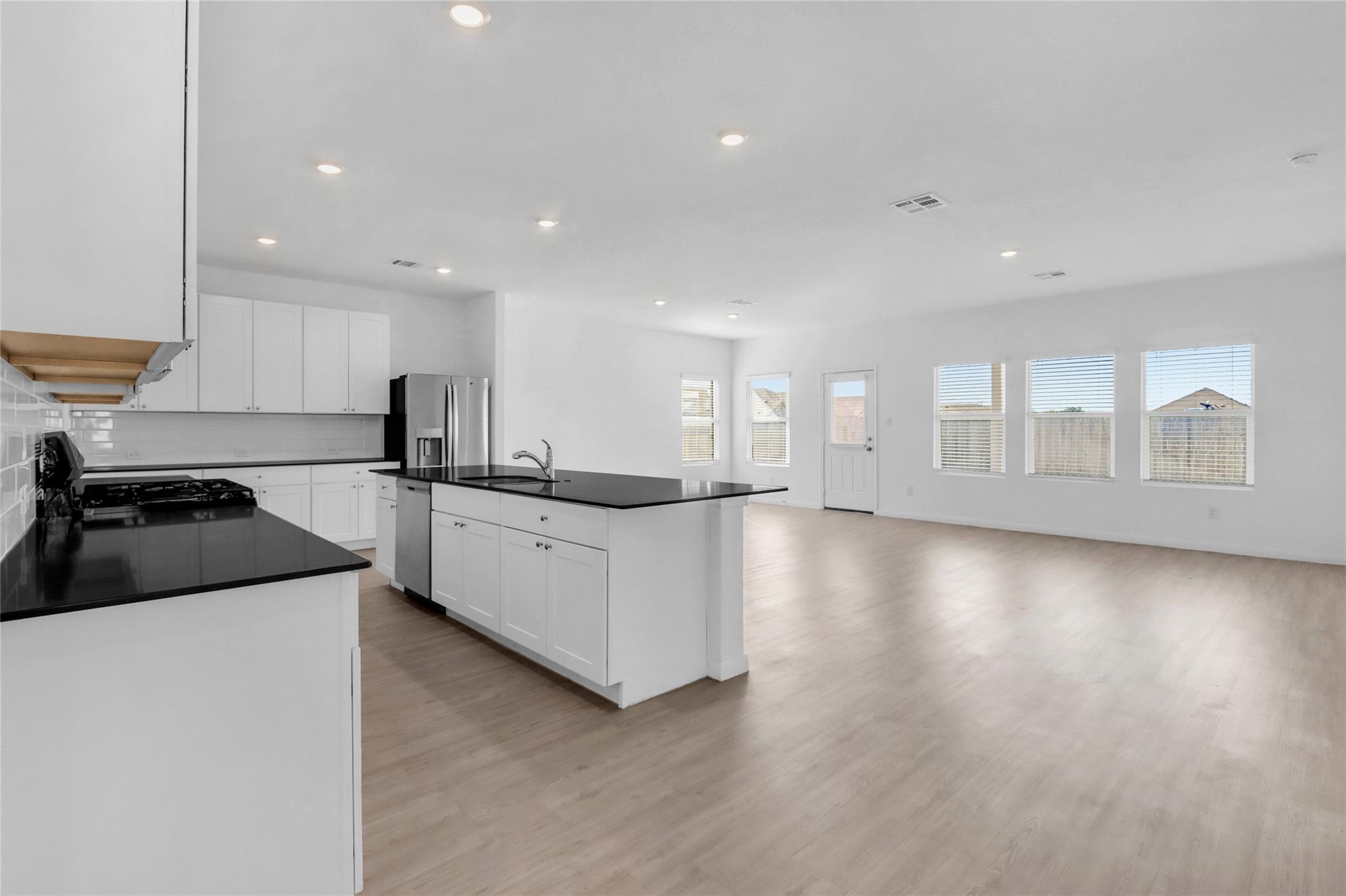 8904 James Bowie, Seguin, TX 78155