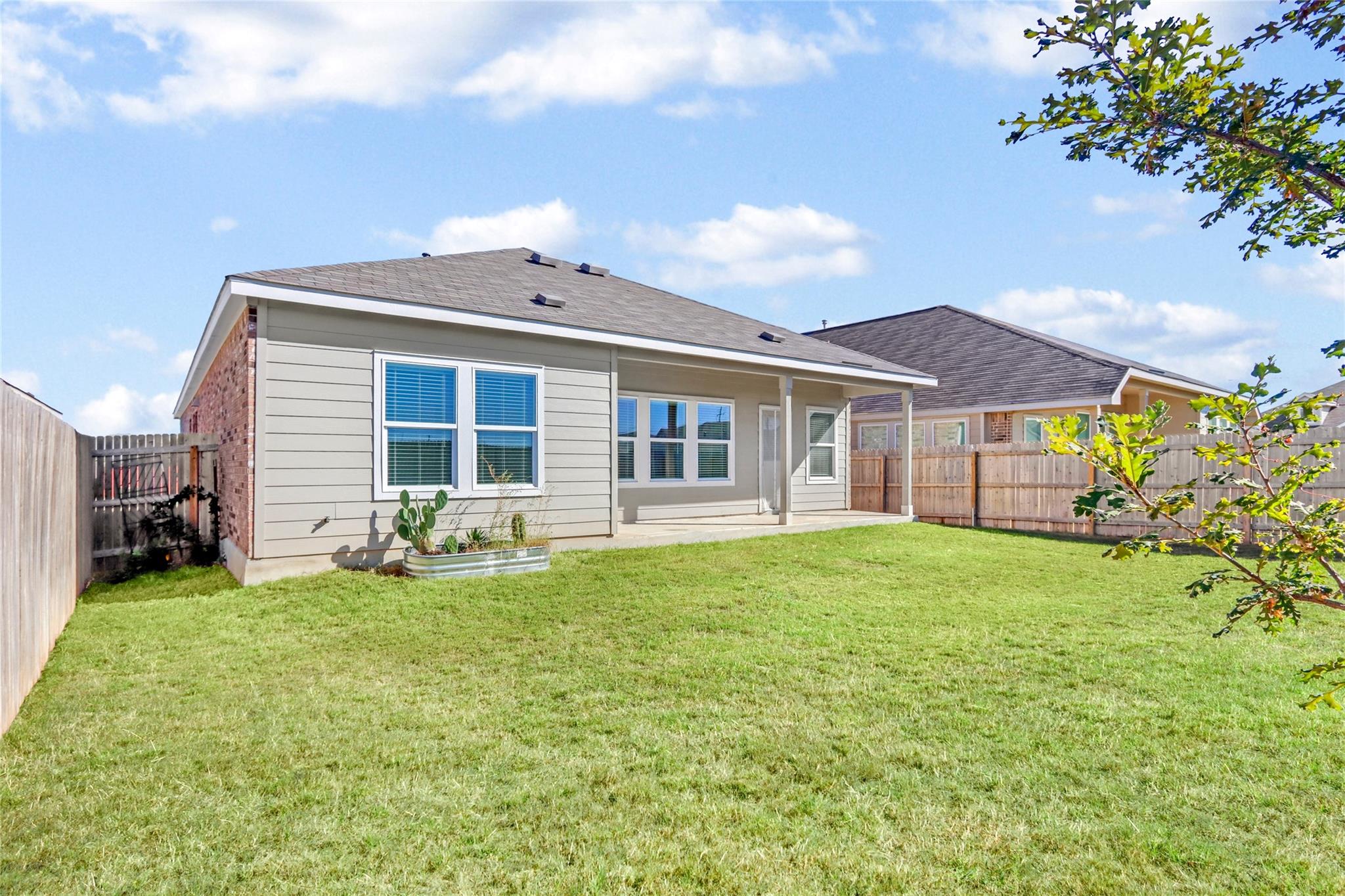 8904 James Bowie, Seguin, TX 78155