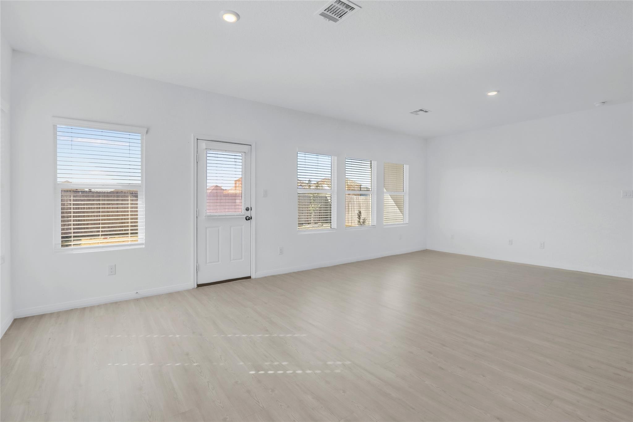 8904 James Bowie, Seguin, TX 78155