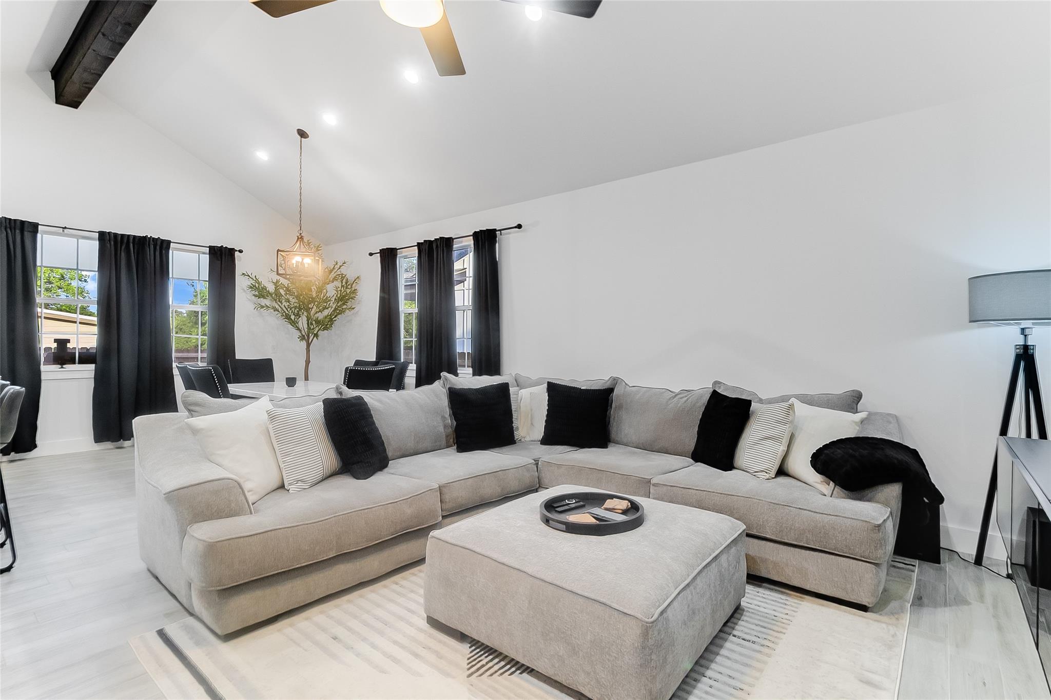 629 Aspen Ln, Cottonwood Shores, TX 78657