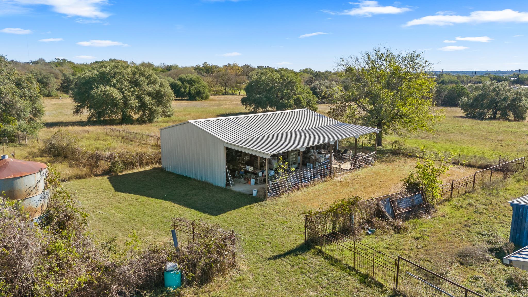 1336 S Fm 1174 S, Bertram, TX 78605