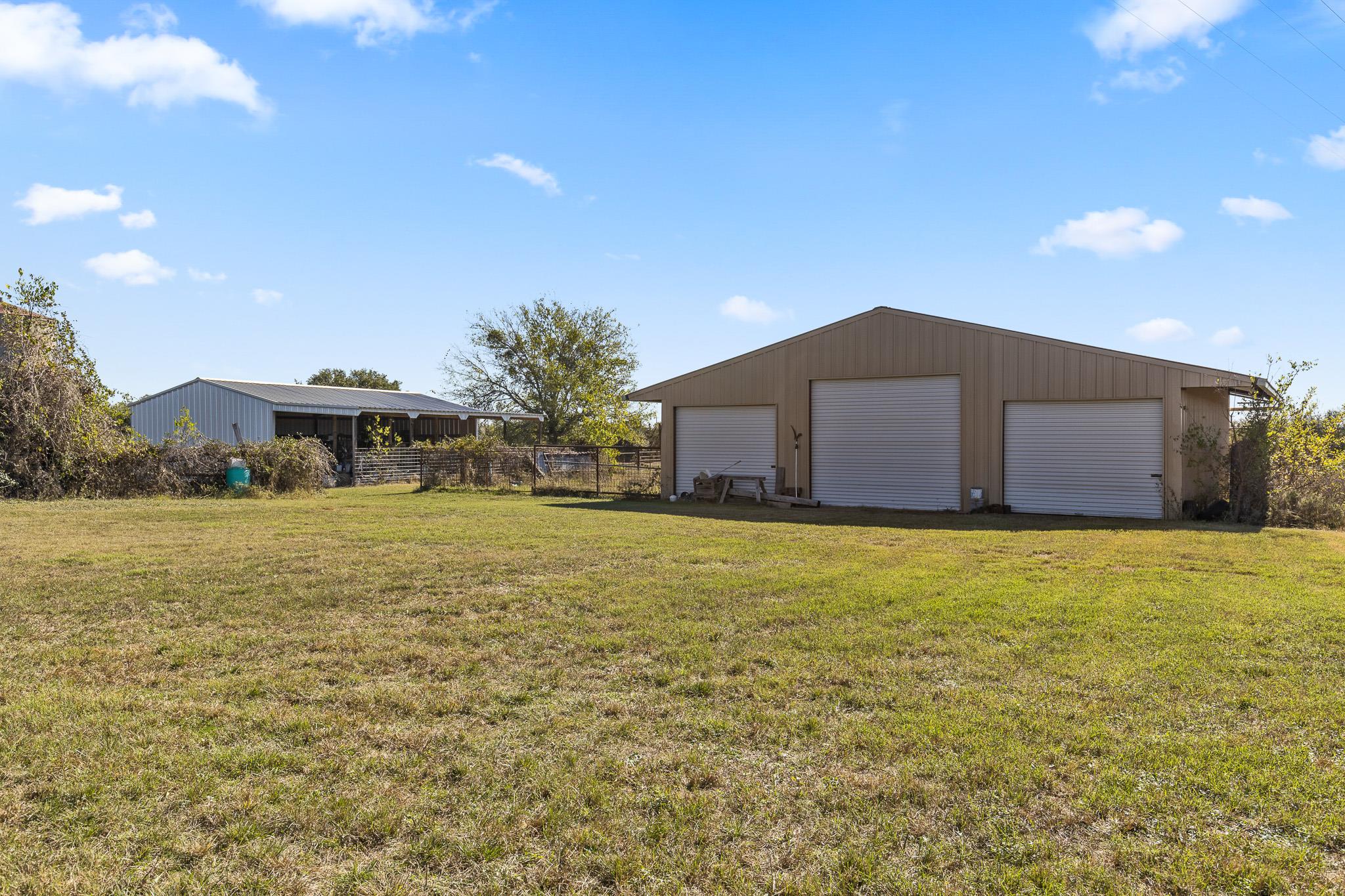 1336 S Fm 1174 S, Bertram, TX 78605