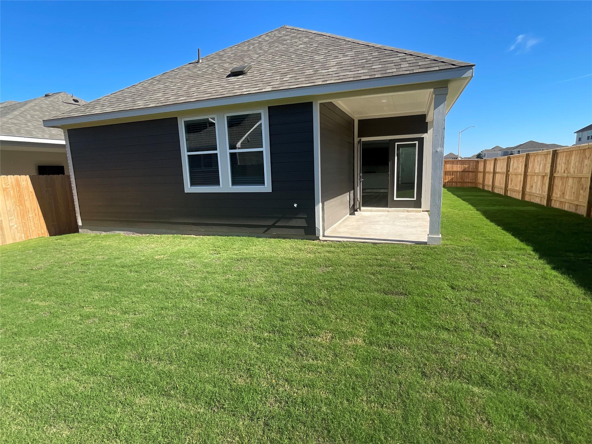 544 Bauer Loop, Liberty Hill, TX 78642