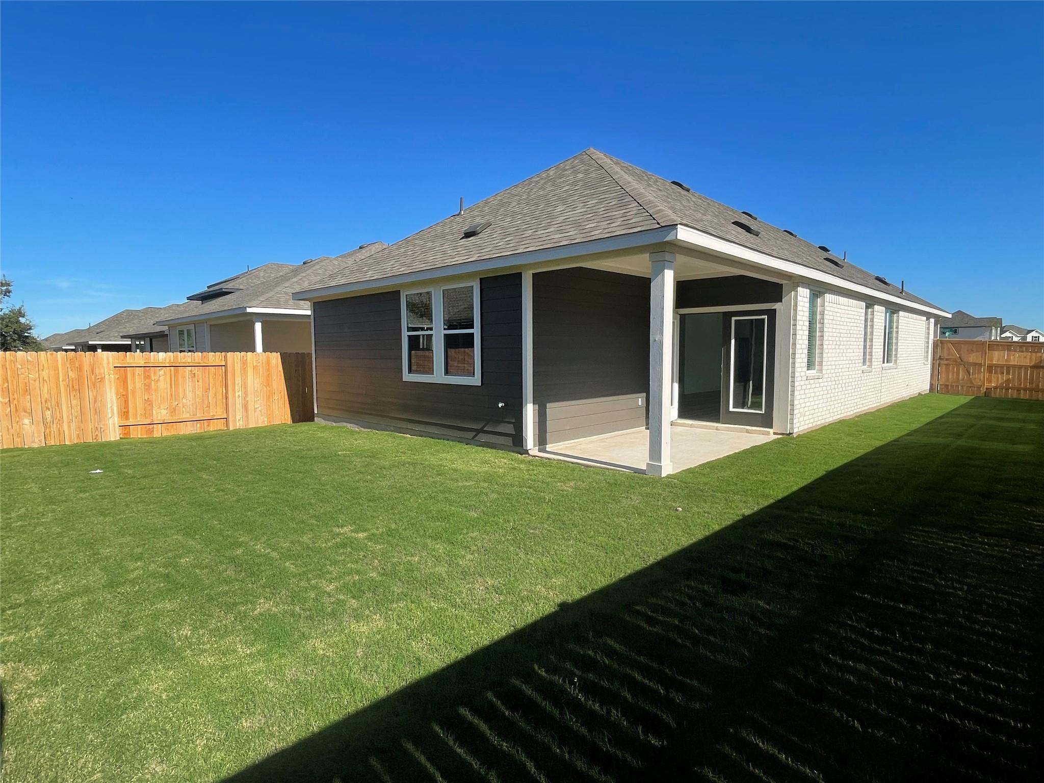 544 Bauer Loop, Liberty Hill, TX 78642