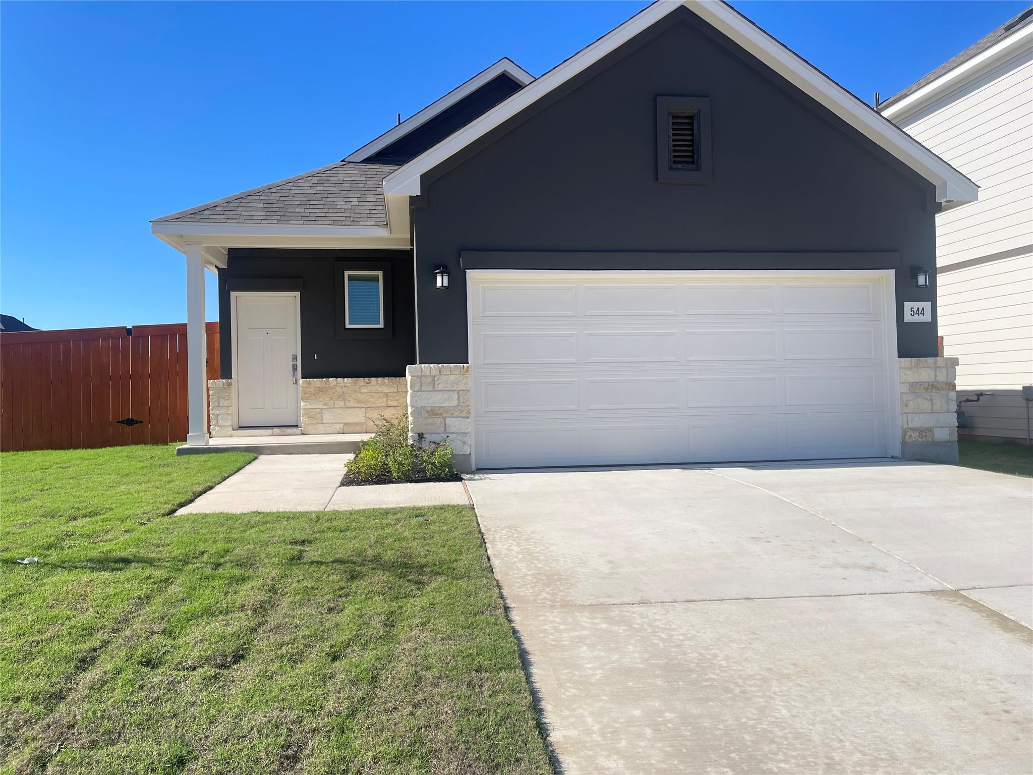 544 Bauer Loop, Liberty Hill, TX 78642